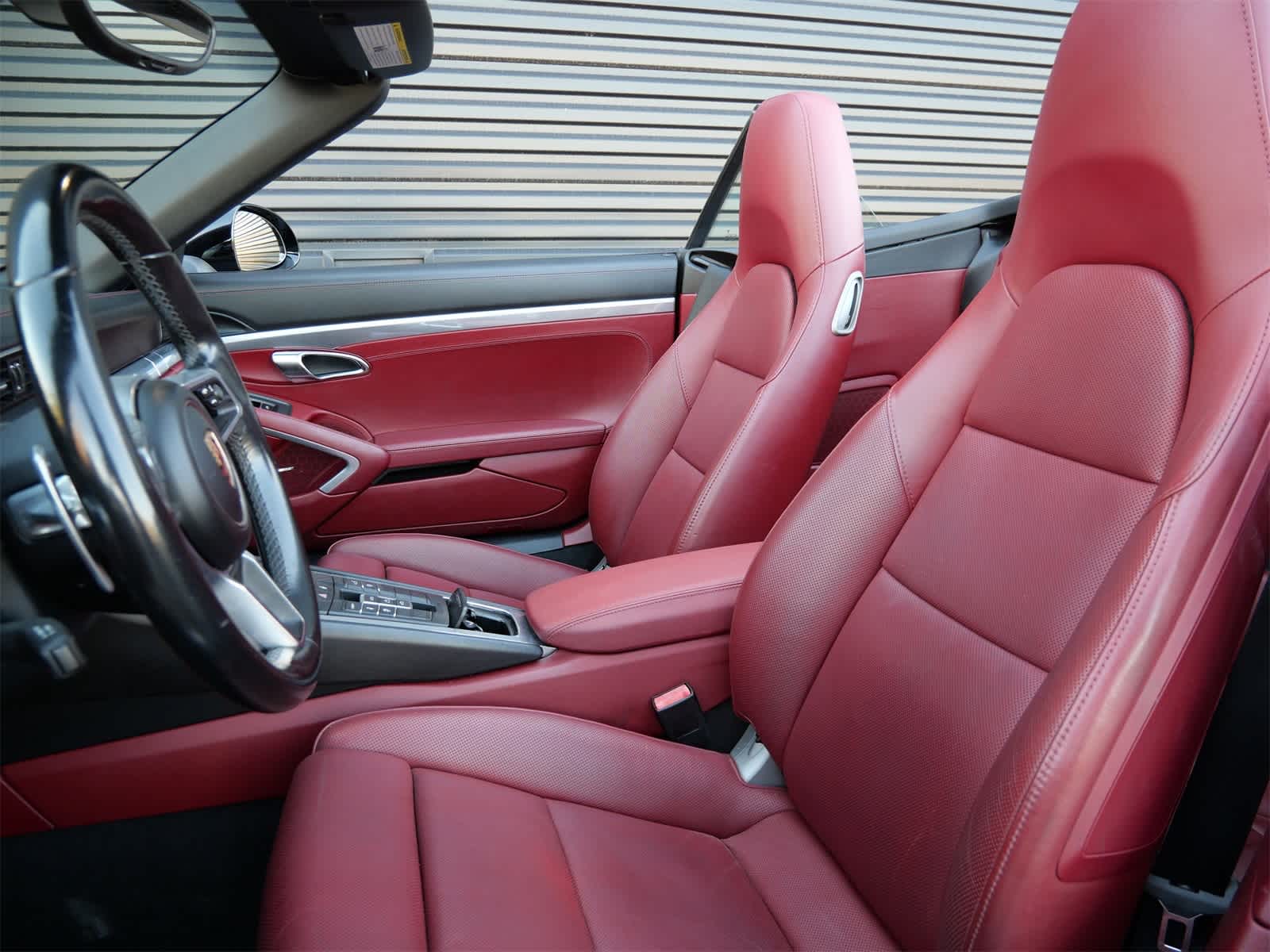 Thumbnail: 2017 Porsche 911 - 5