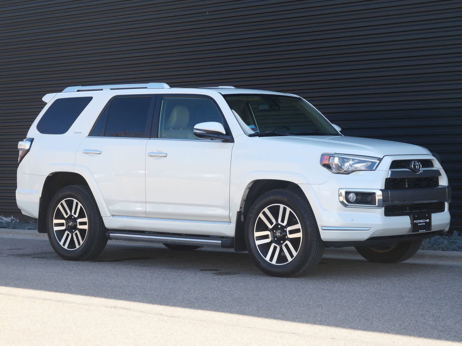 Thumbnail: 2018 Toyota 4Runner - 28