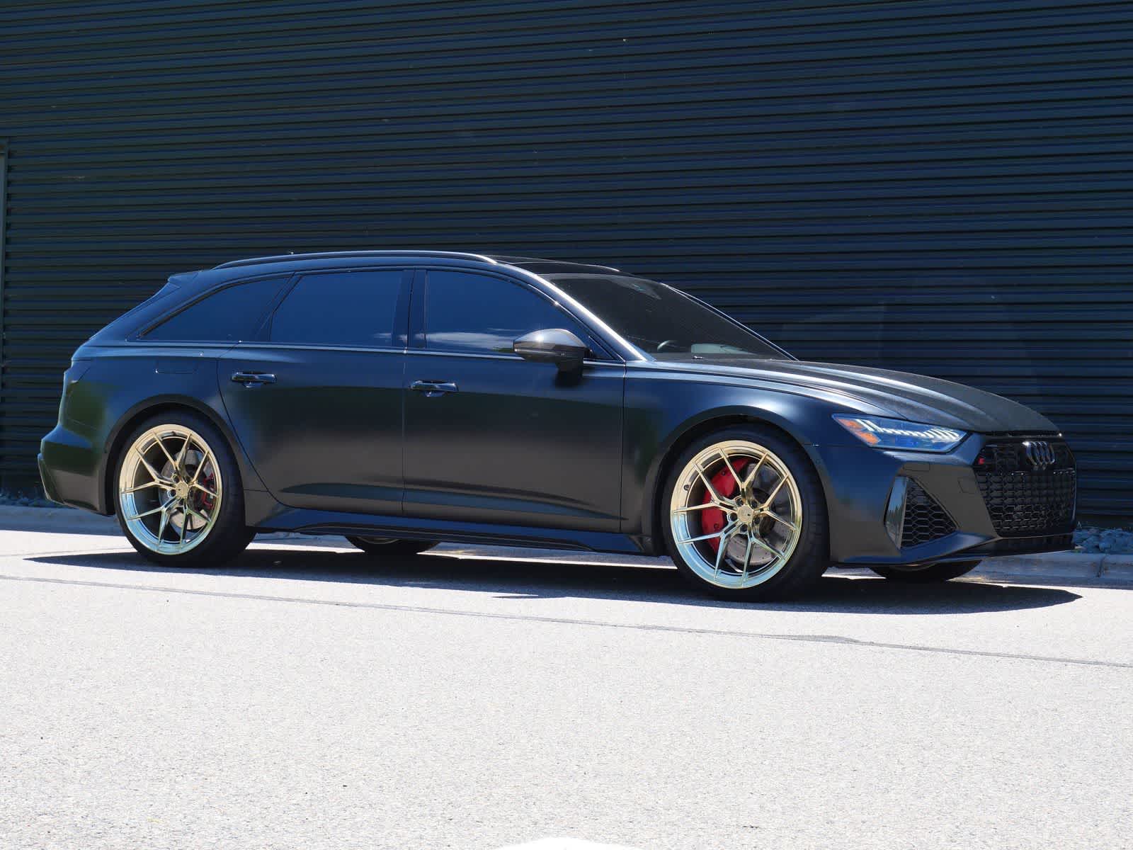 Thumbnail: 2021 Audi RS 6 - 29