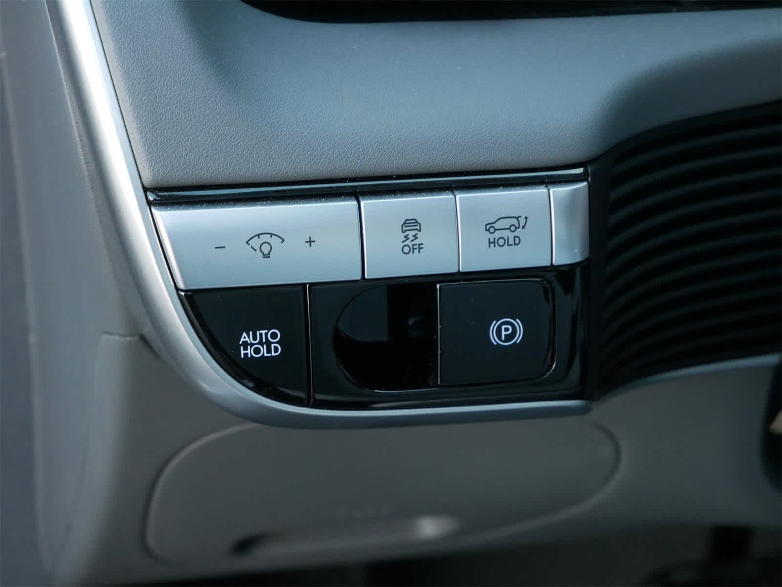 Thumbnail: 2024 Hyundai Ioniq 5 - 16