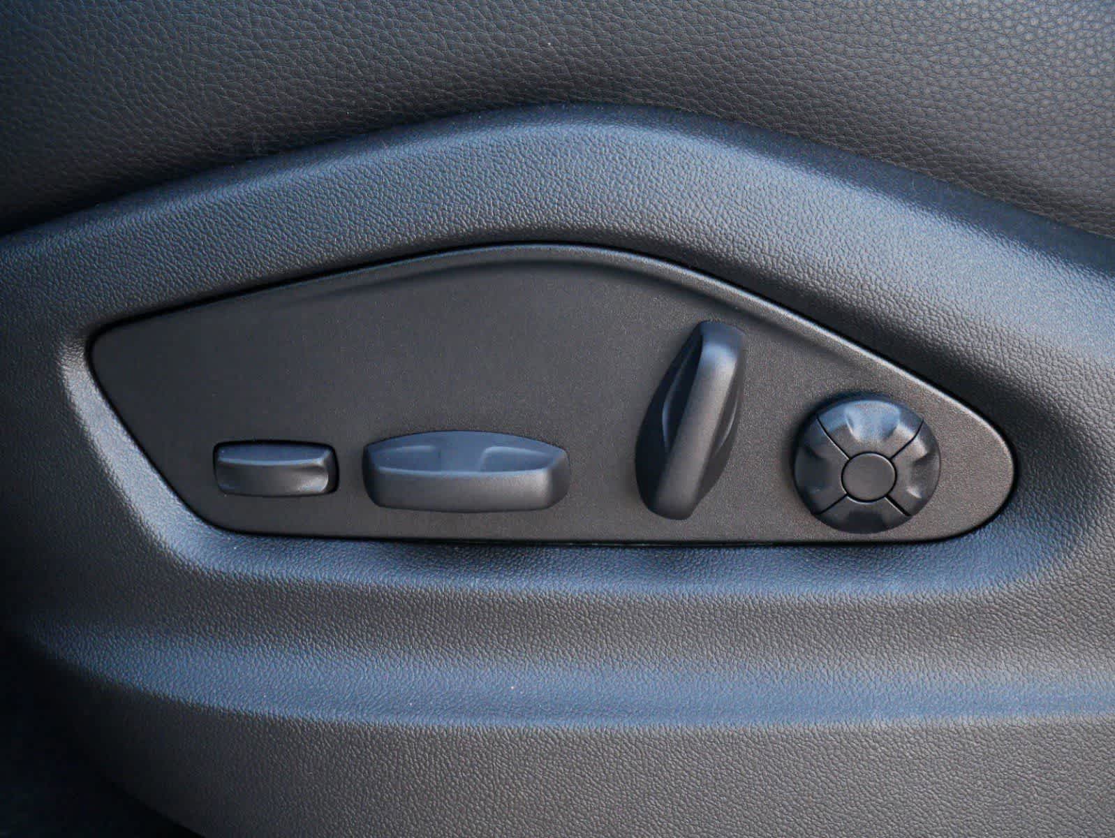 Thumbnail: 2025 Porsche Cayenne - 10