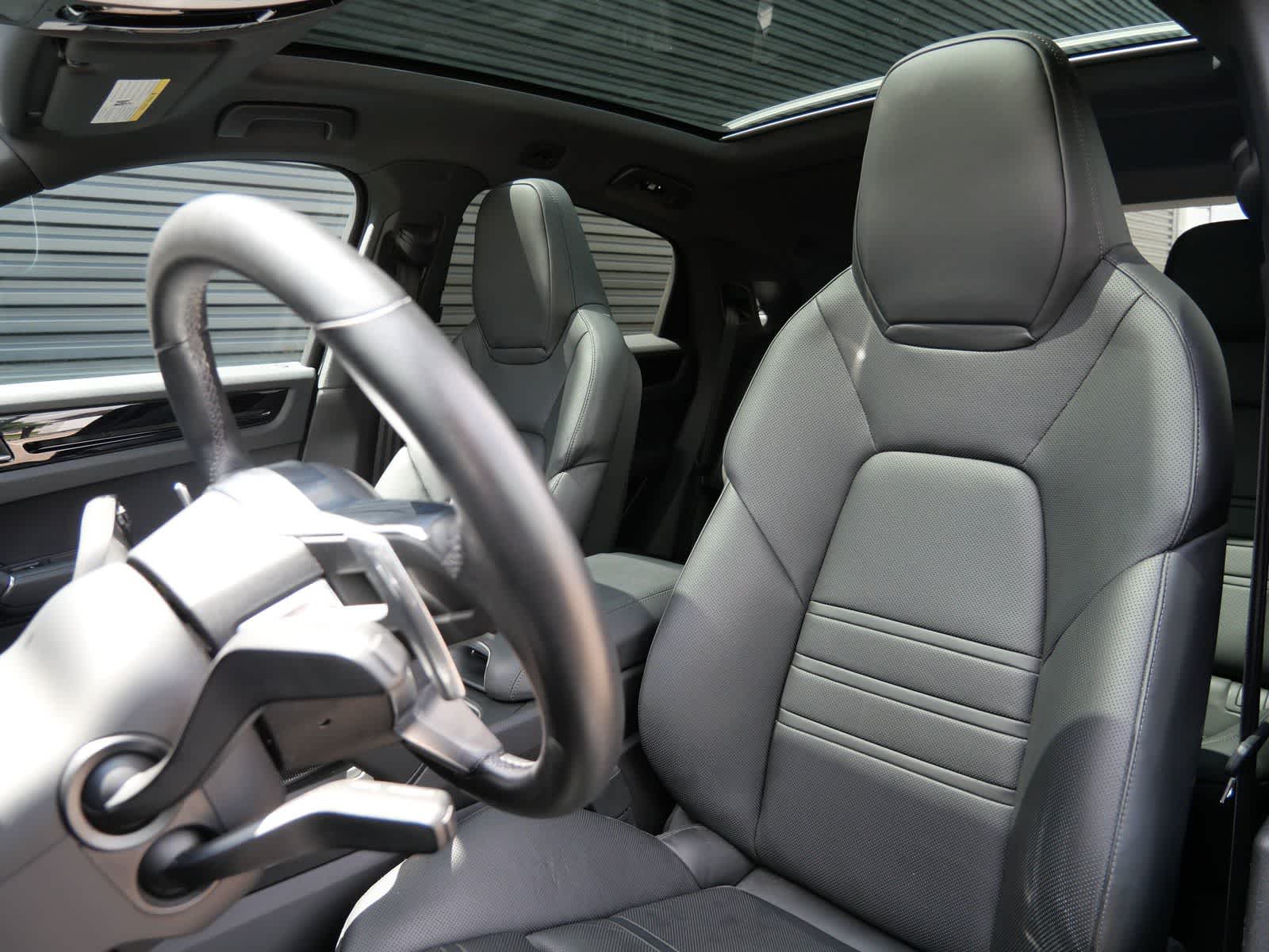 Thumbnail: 2020 Porsche Cayenne - 4