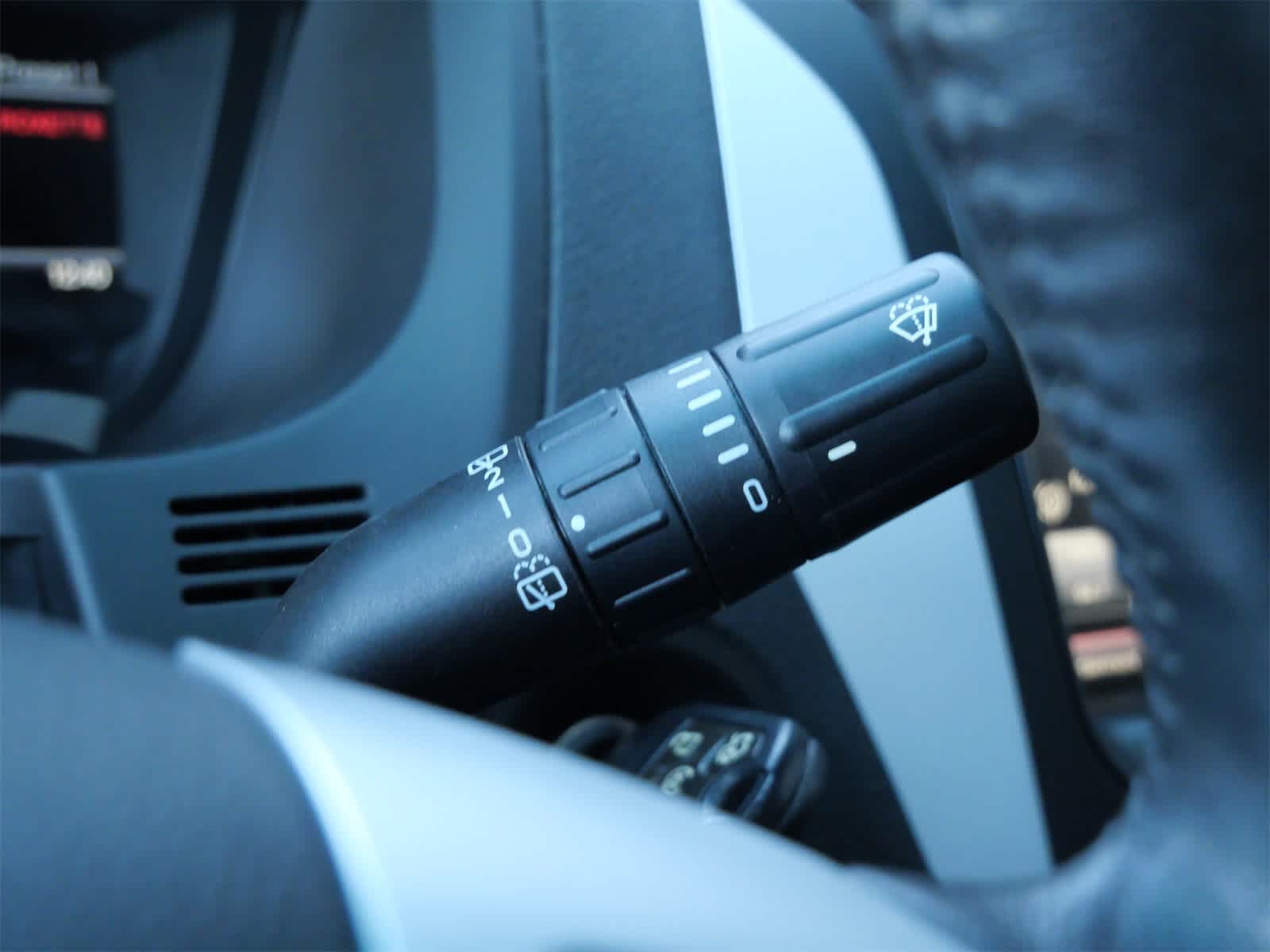 Thumbnail: 2015 Ford Explorer - 25