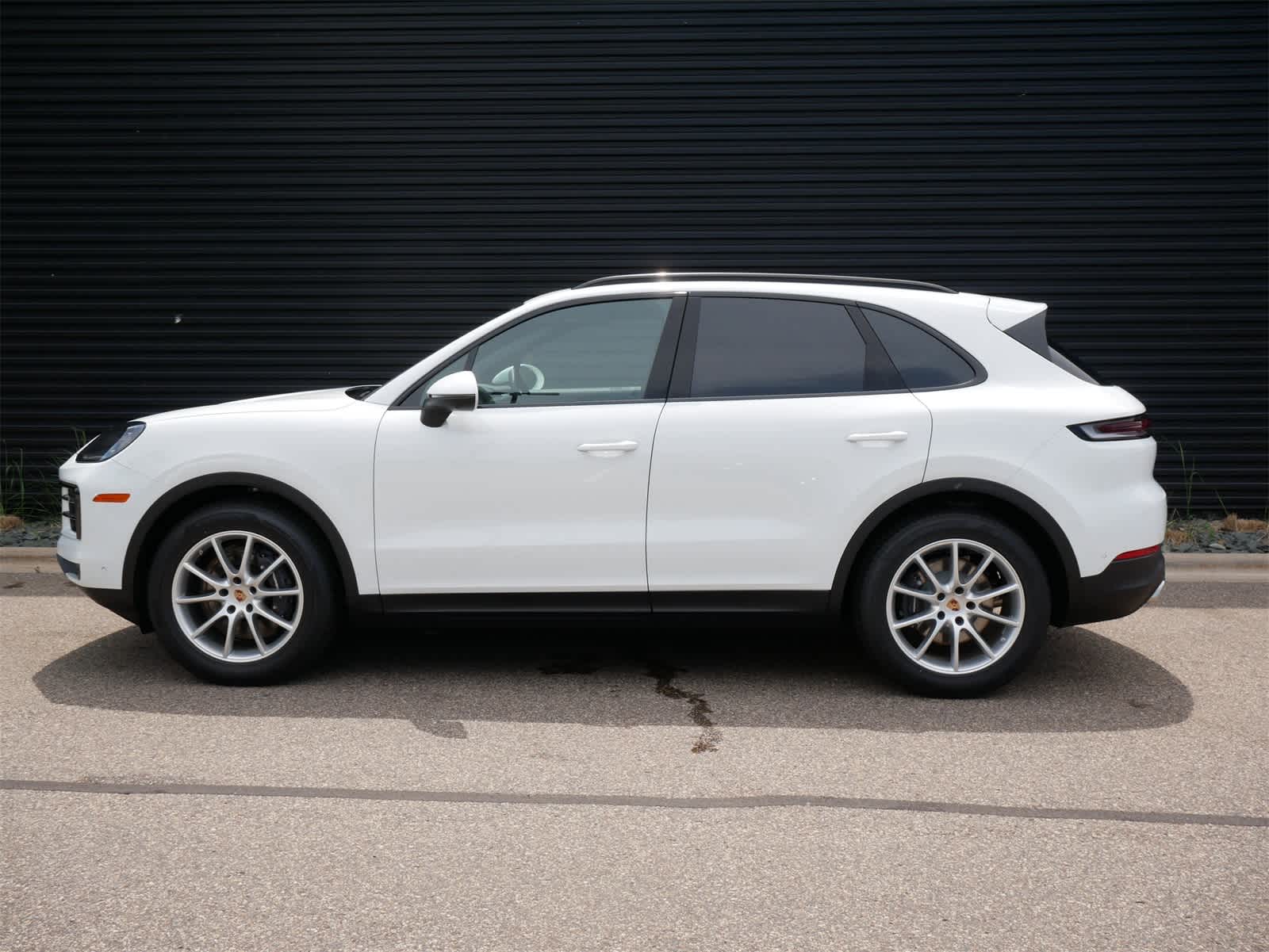 Thumbnail: 2025 Porsche Cayenne - 2
