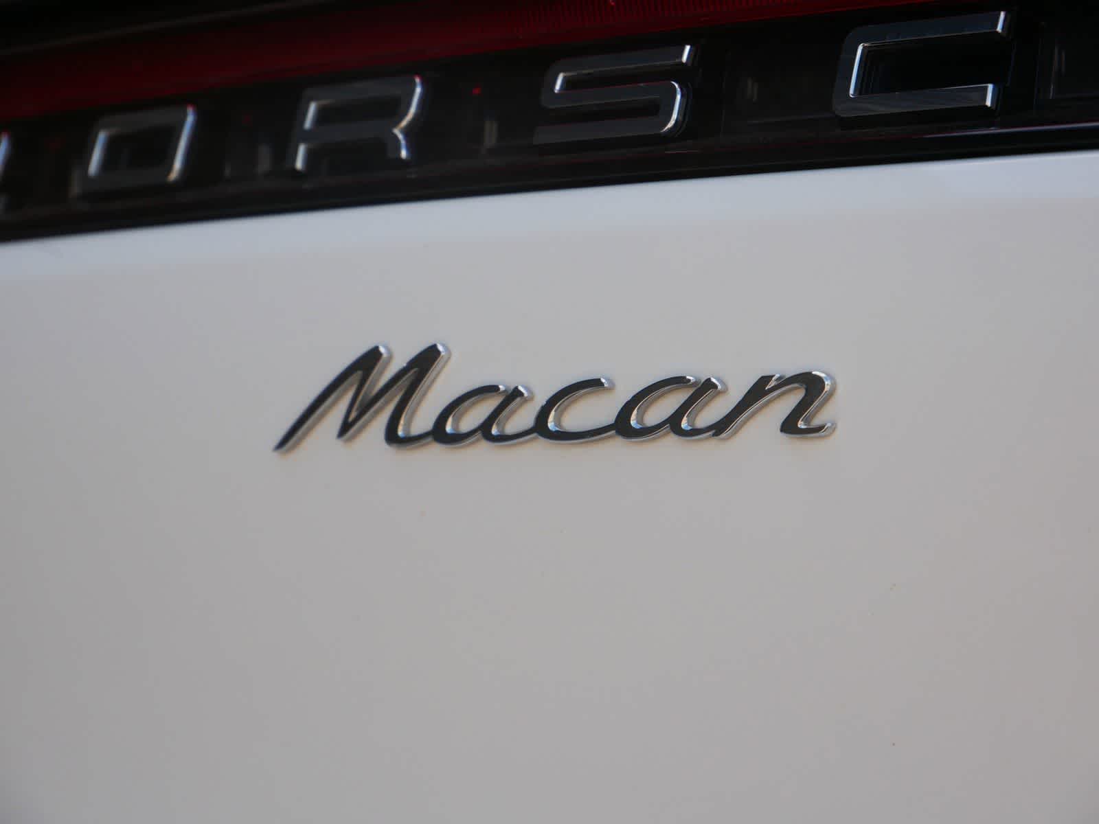Thumbnail: 2025 Porsche Macan - 28