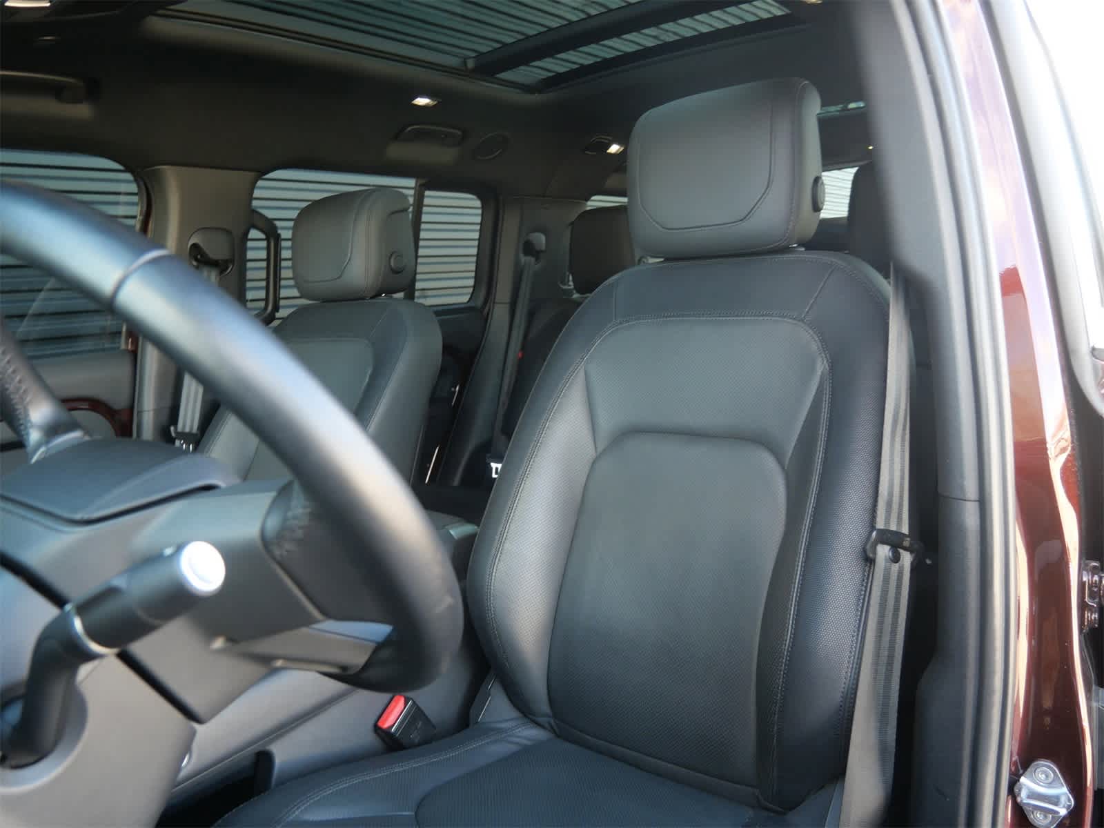 Thumbnail: 2024 Land Rover Defender - 5