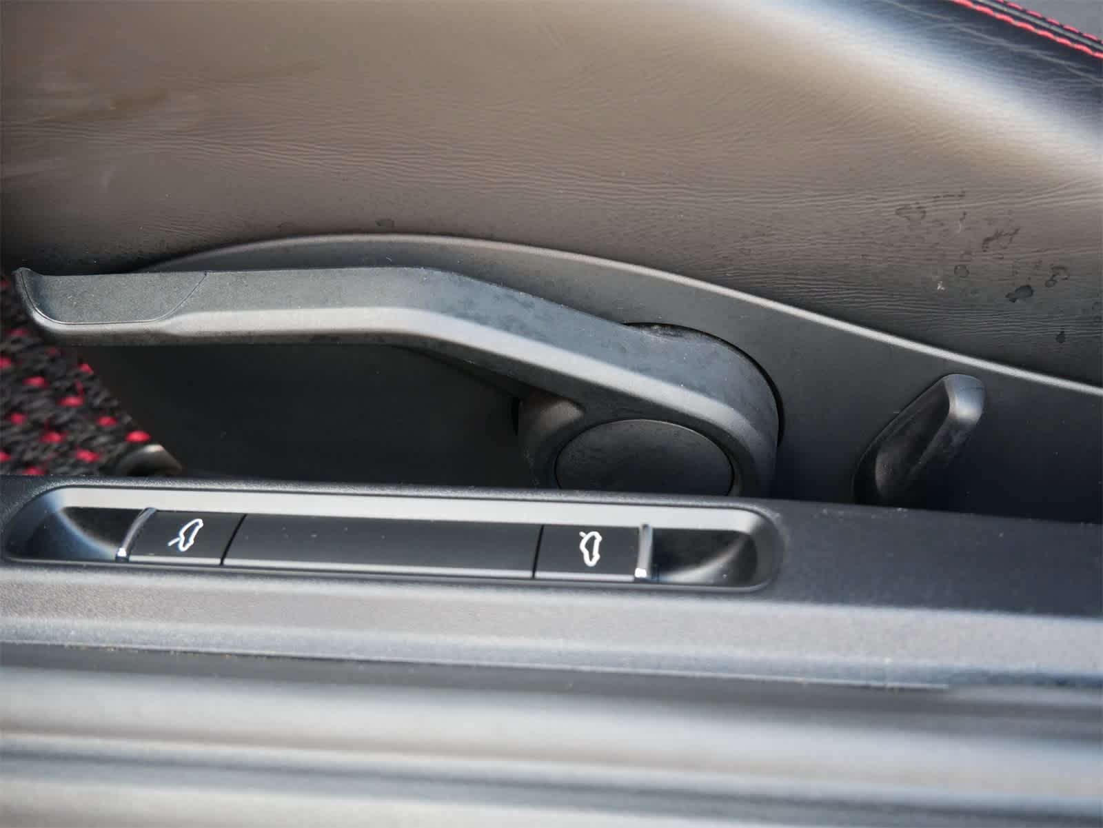 Thumbnail: 2016 Porsche Boxster - 11