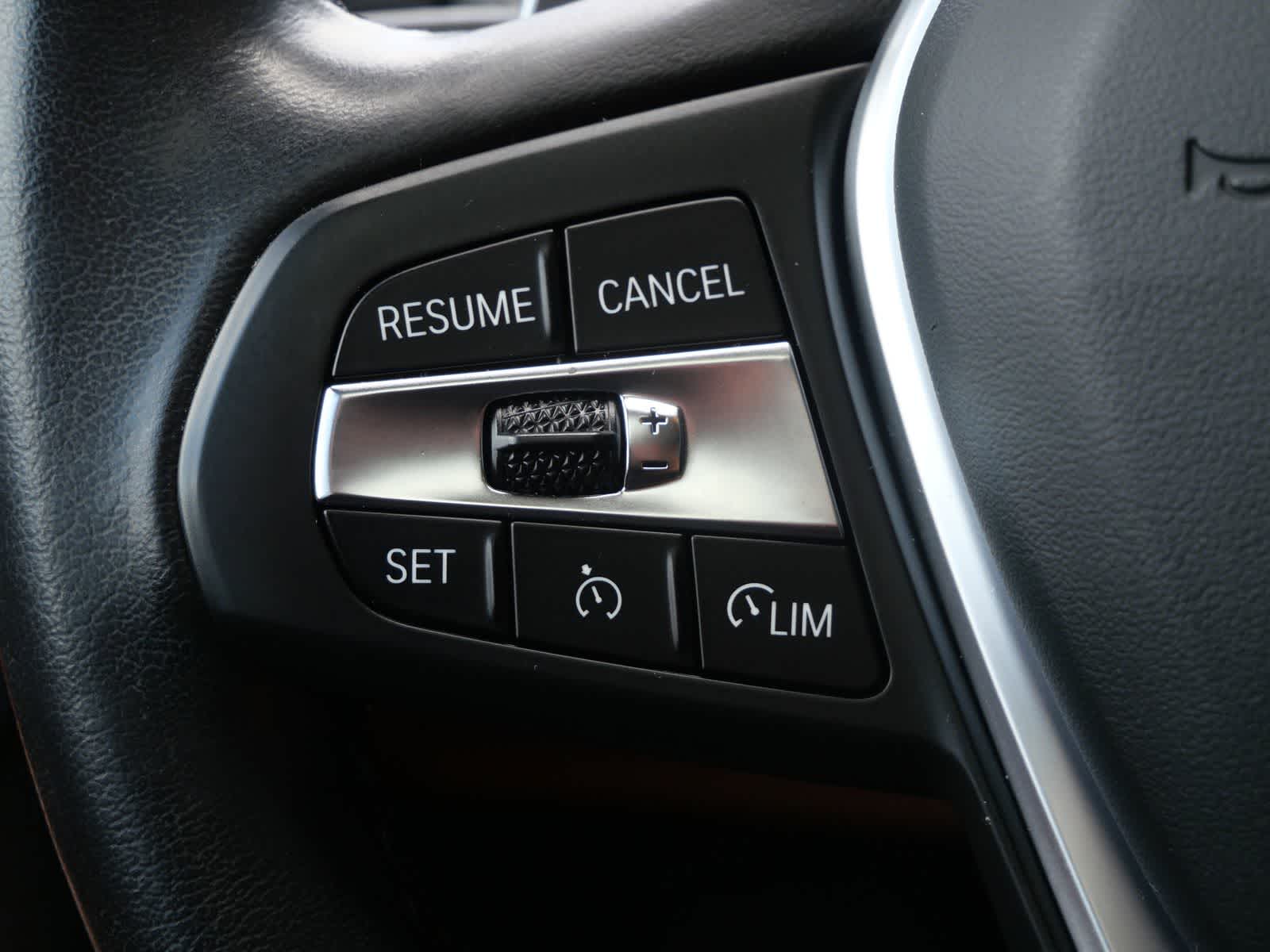 Thumbnail: 2023 BMW 3 Series - 17