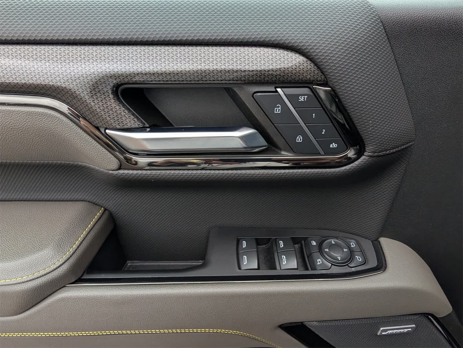 Thumbnail: 2023 Chevrolet Silverado 1500 - 13