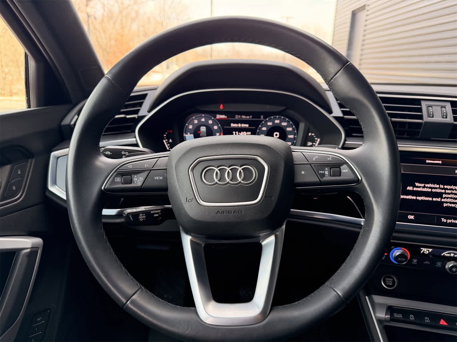 Thumbnail: 2023 Audi Q3 - 7