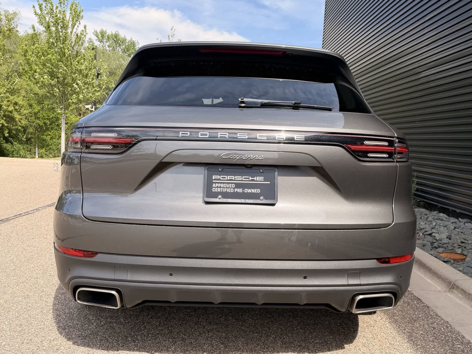 Thumbnail: 2021 Porsche Cayenne - 9