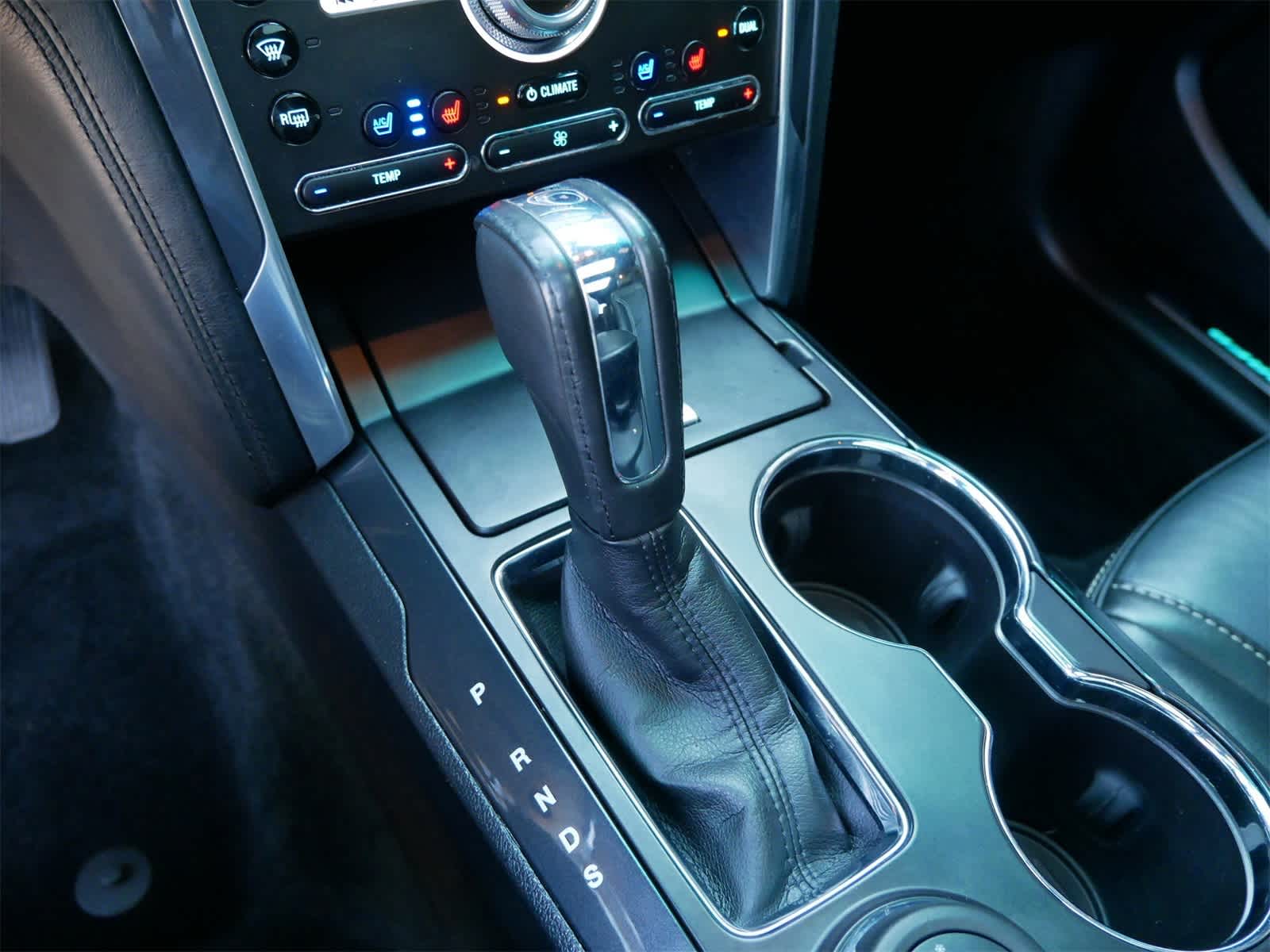 Thumbnail: 2016 Ford Explorer - 16