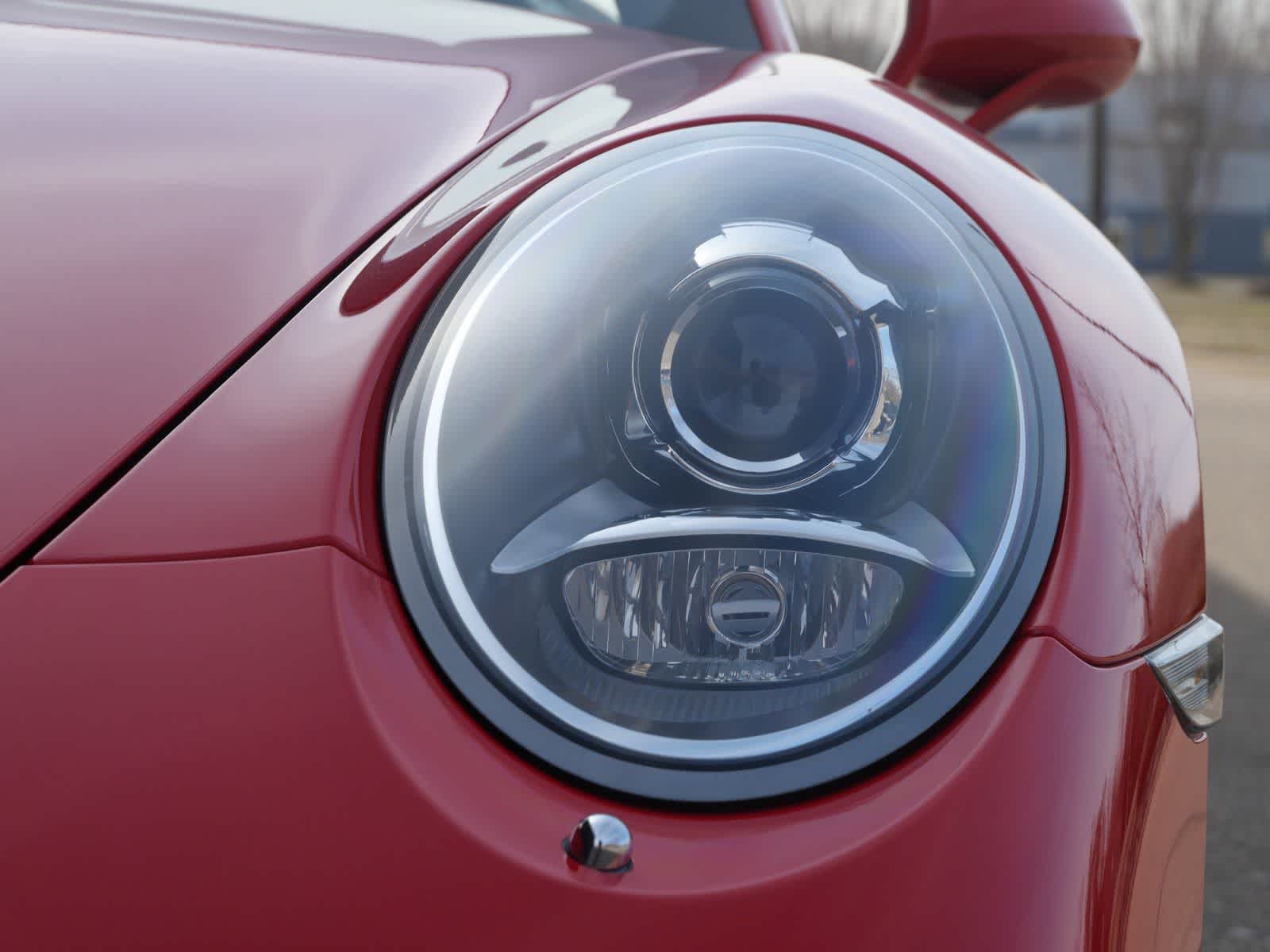 Thumbnail: 2014 Porsche 911 - 6