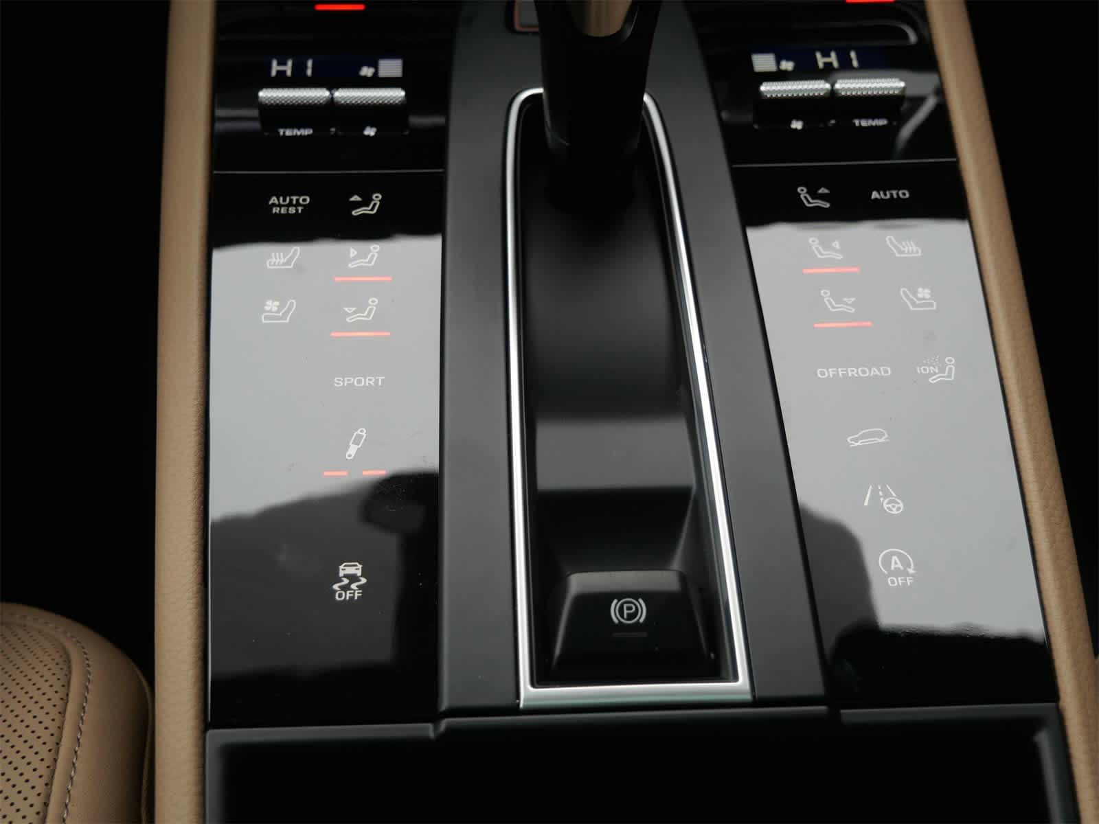 Thumbnail: 2026 Porsche Macan - 17