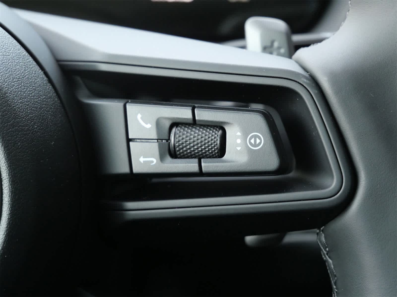 Thumbnail: 2026 Porsche Cayenne - 18