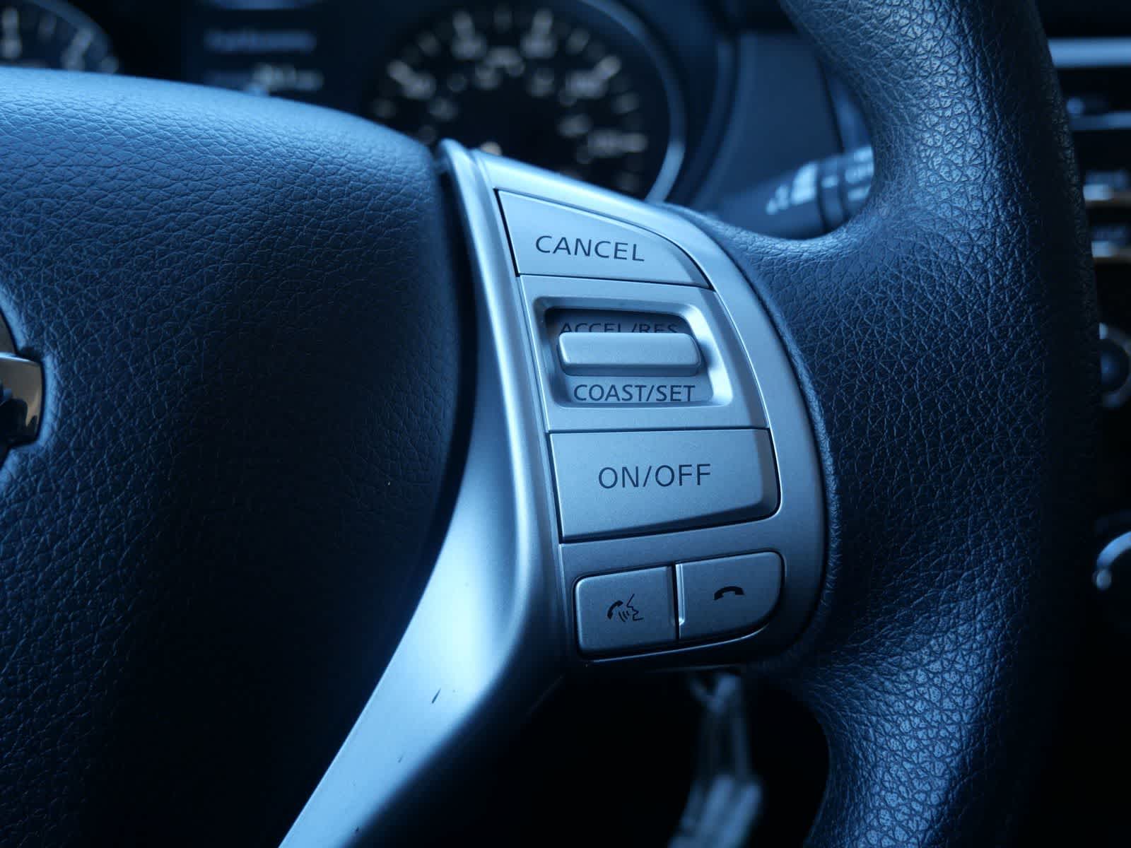 Thumbnail: 2016 Nissan Rogue - 20