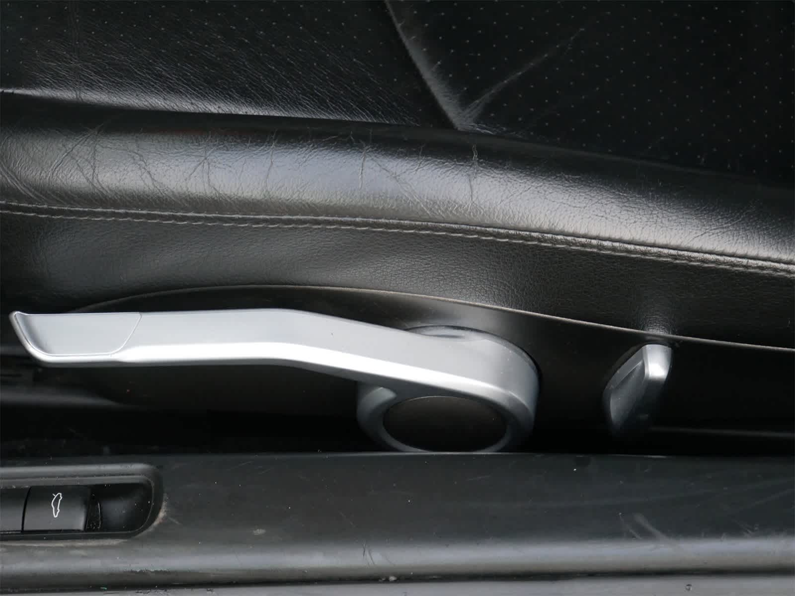 Thumbnail: 2007 Porsche Cayman - 10