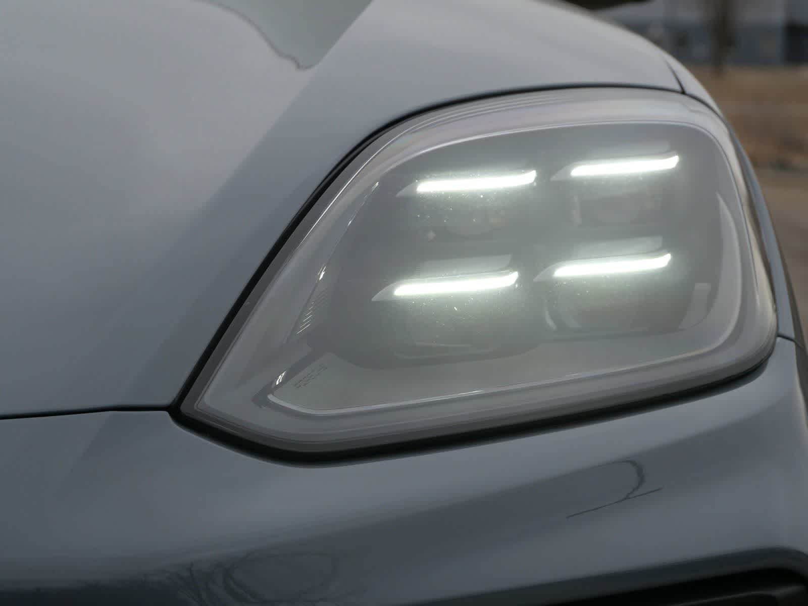 Thumbnail: 2026 Porsche Cayenne - 6