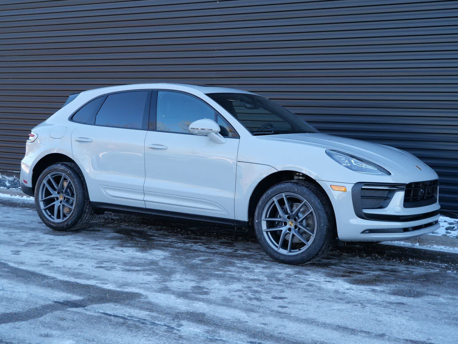 Thumbnail: 2026 Porsche Macan - 28