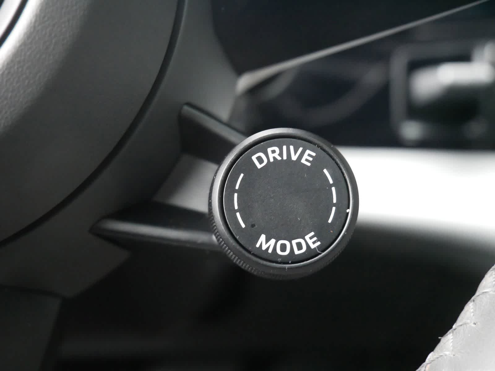 Thumbnail: 2021 Porsche Taycan - 18