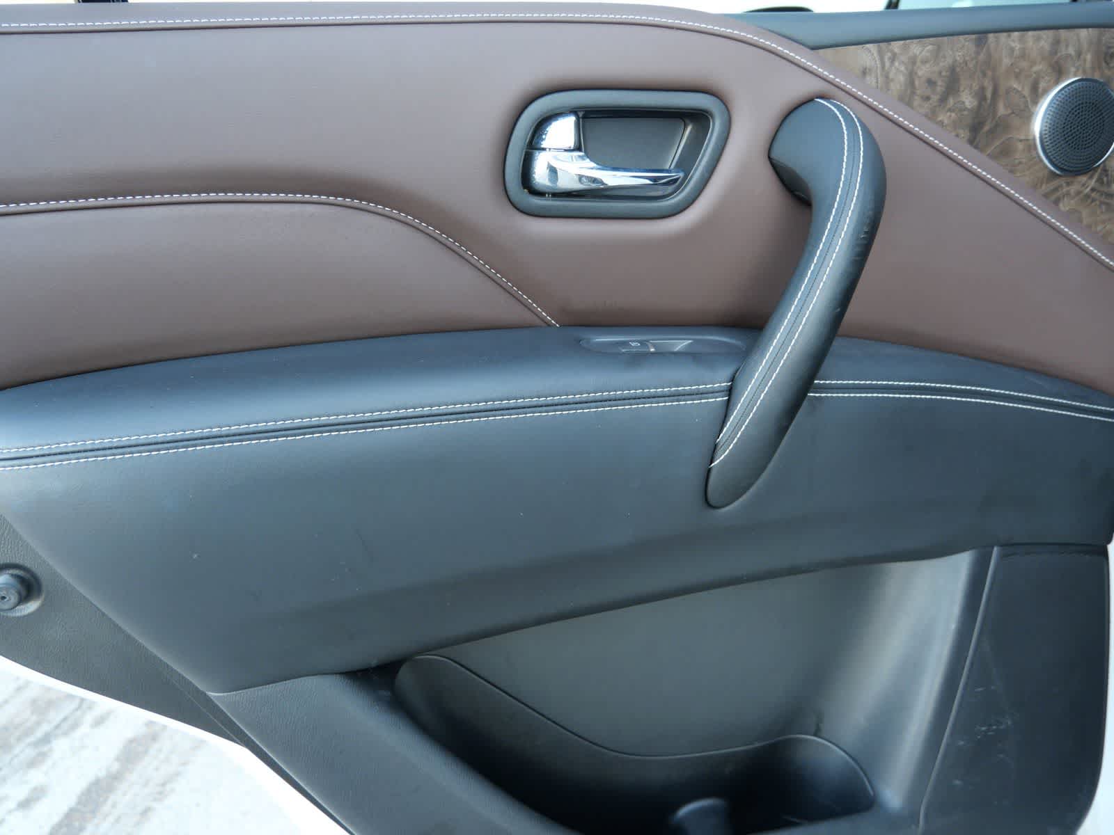 Thumbnail: 2023 INFINITI QX80 - 12