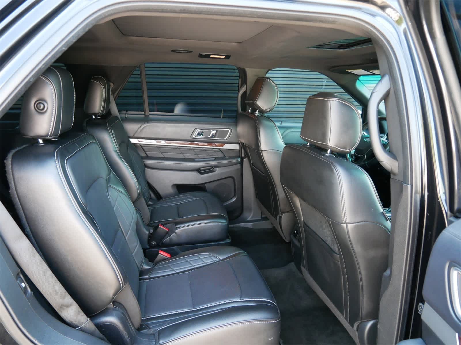 Thumbnail: 2016 Ford Explorer - 27