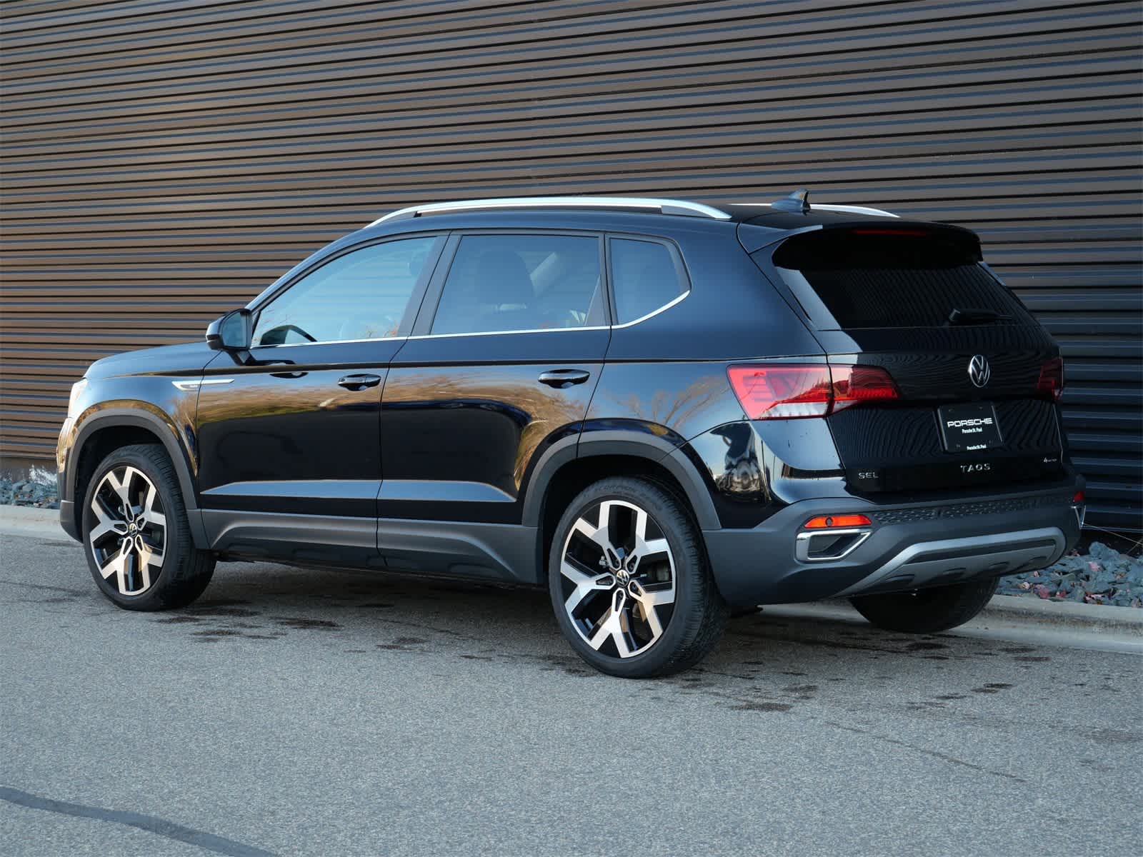 Thumbnail: 2023 Volkswagen Taos - 3