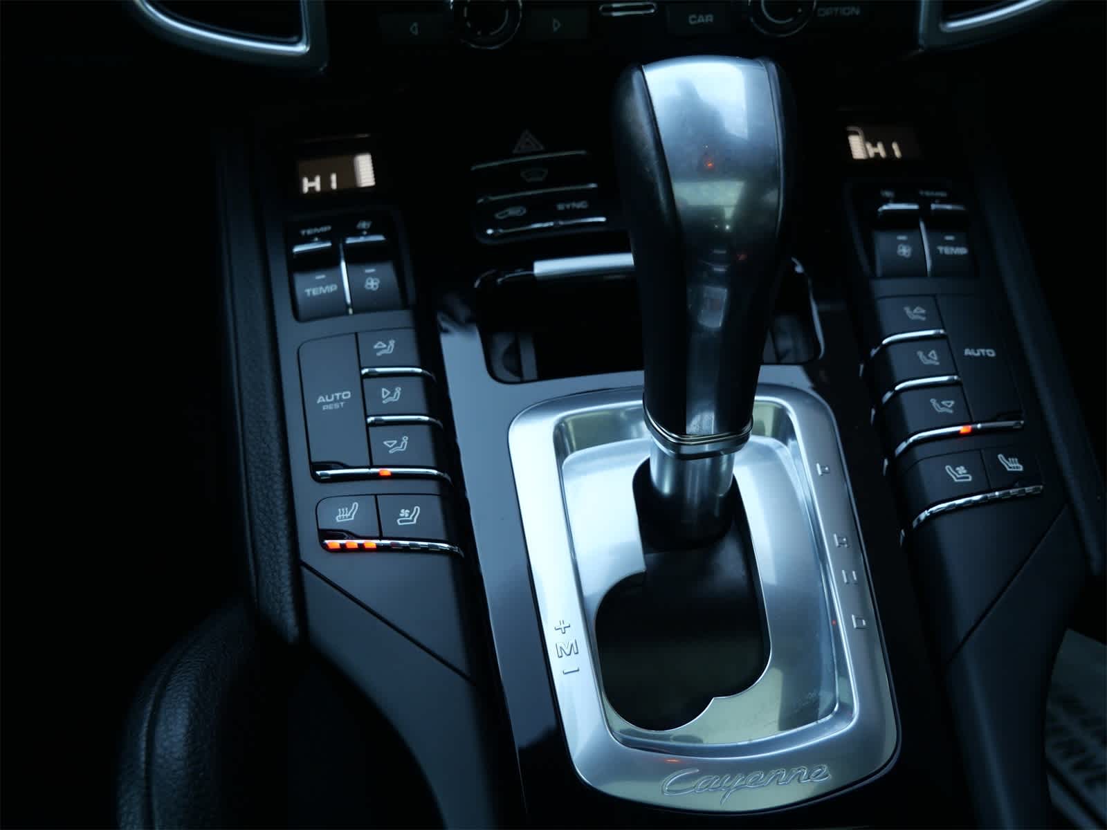 Thumbnail: 2014 Porsche Cayenne - 21