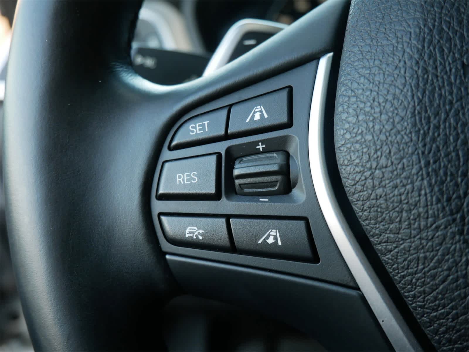 Thumbnail: 2018 BMW 3 Series - 15