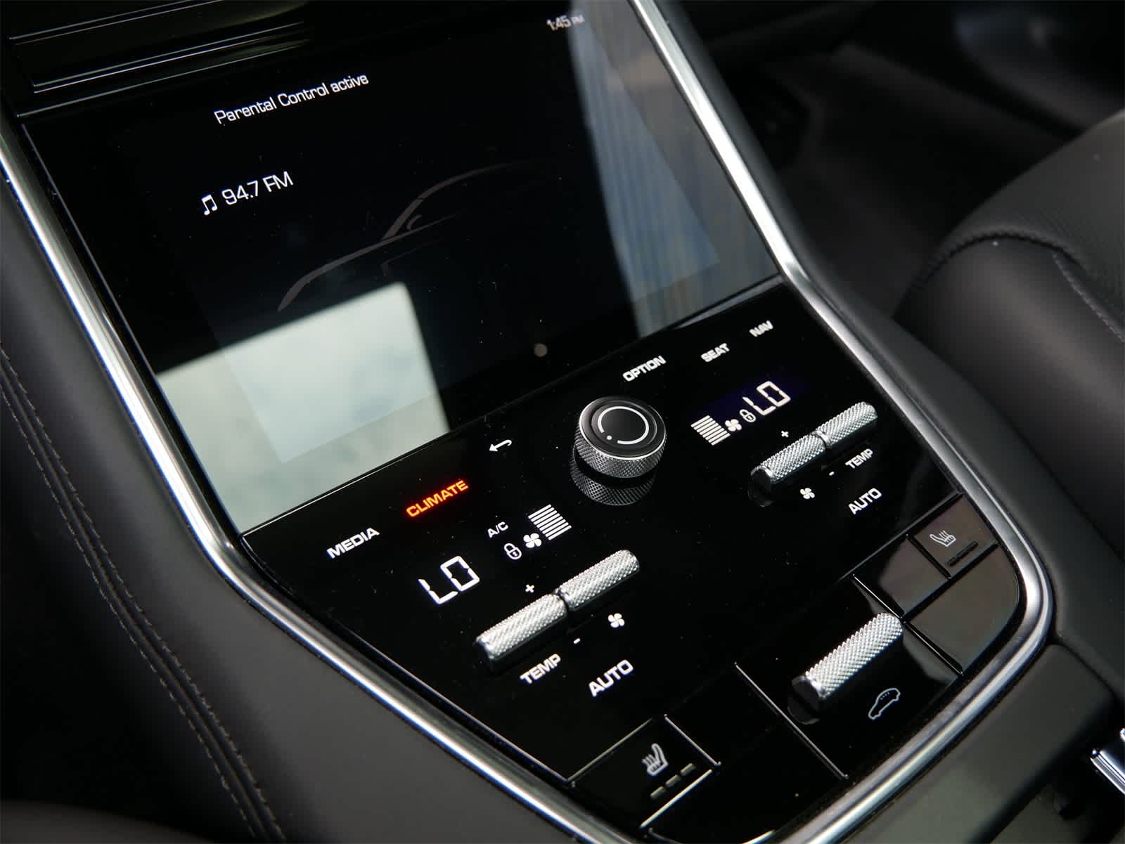 Thumbnail: 2021 Porsche Panamera - 10