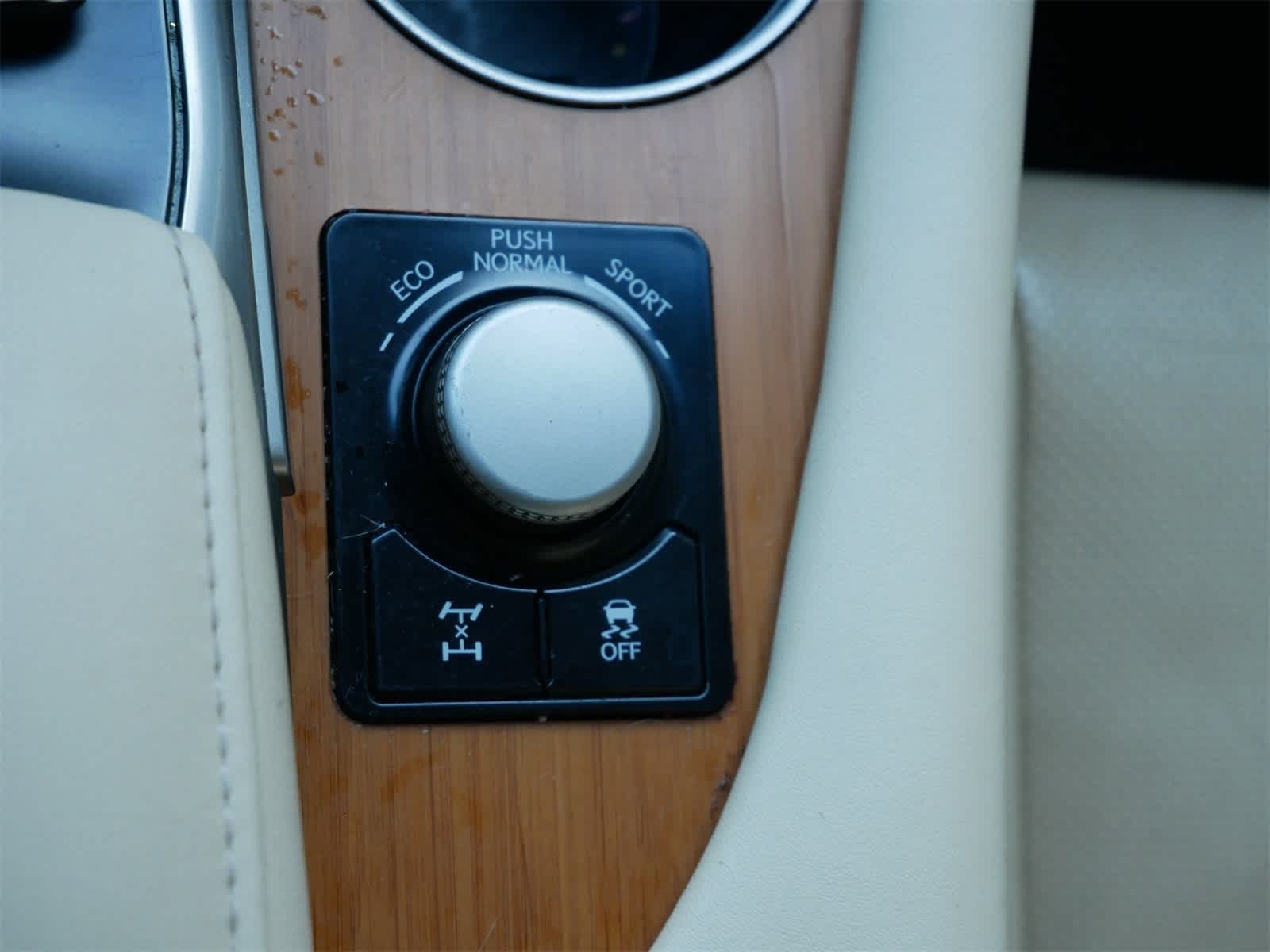 Thumbnail: 2016 Lexus RX - 18