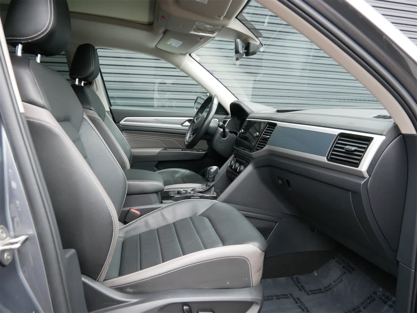 Thumbnail: 2022 Volkswagen Atlas - 27