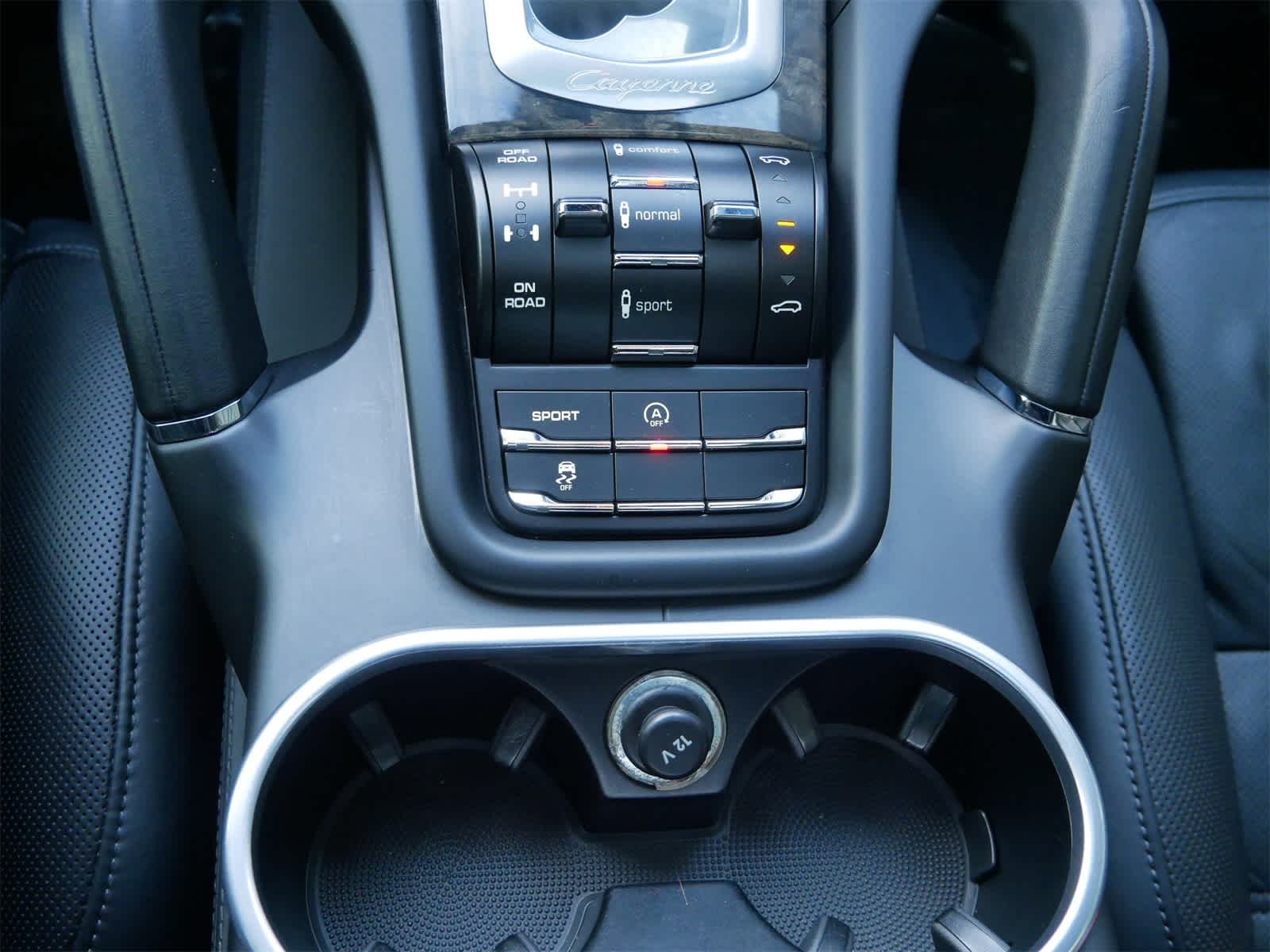 Thumbnail: 2014 Porsche Cayenne - 19