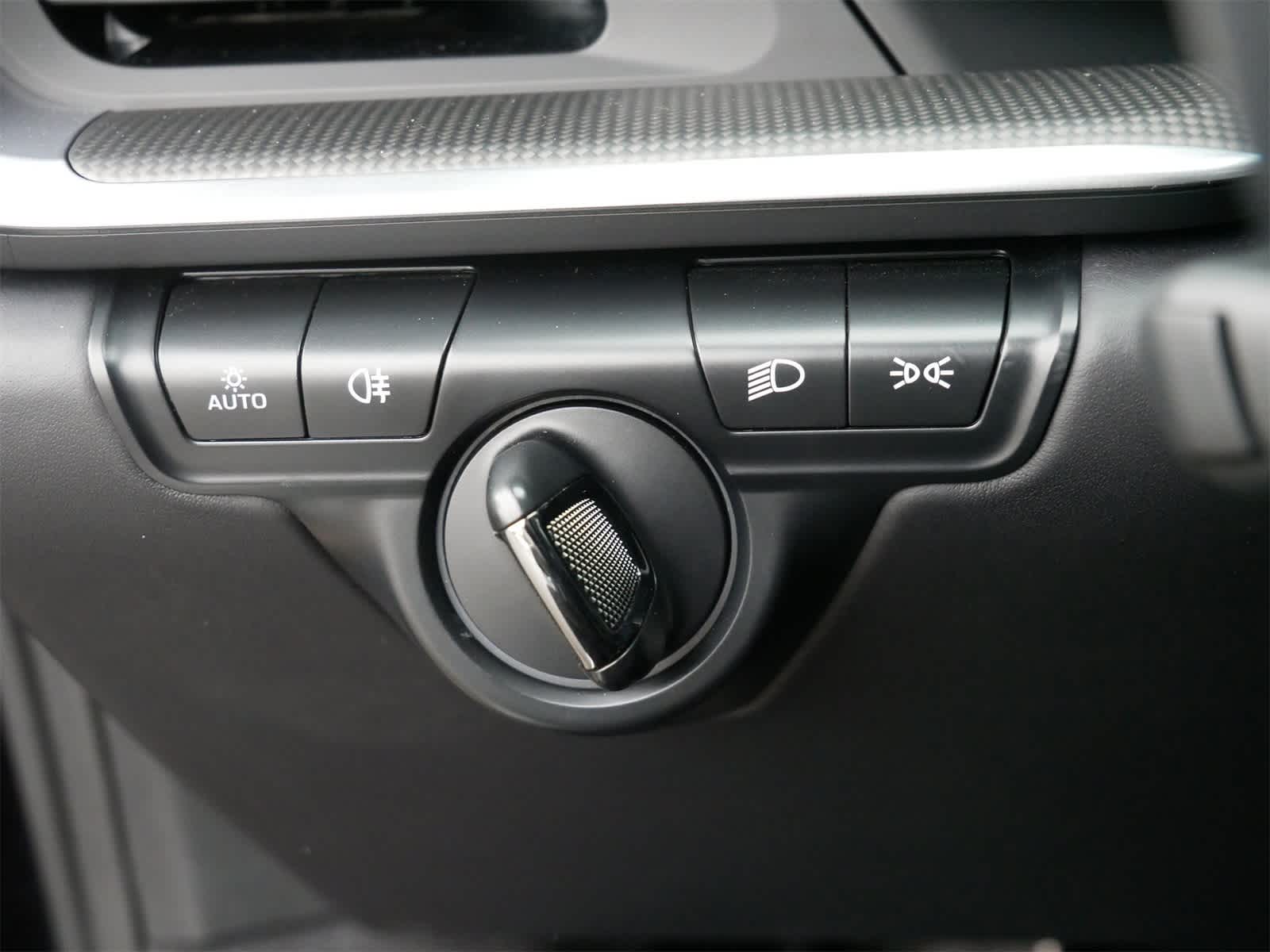 Thumbnail: 2024 Porsche 911 - 11