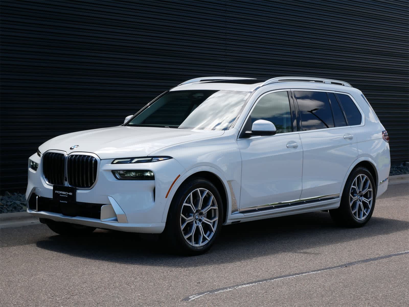 2024 BMW X7 xDrive40i -
                  Saint Paul, MN