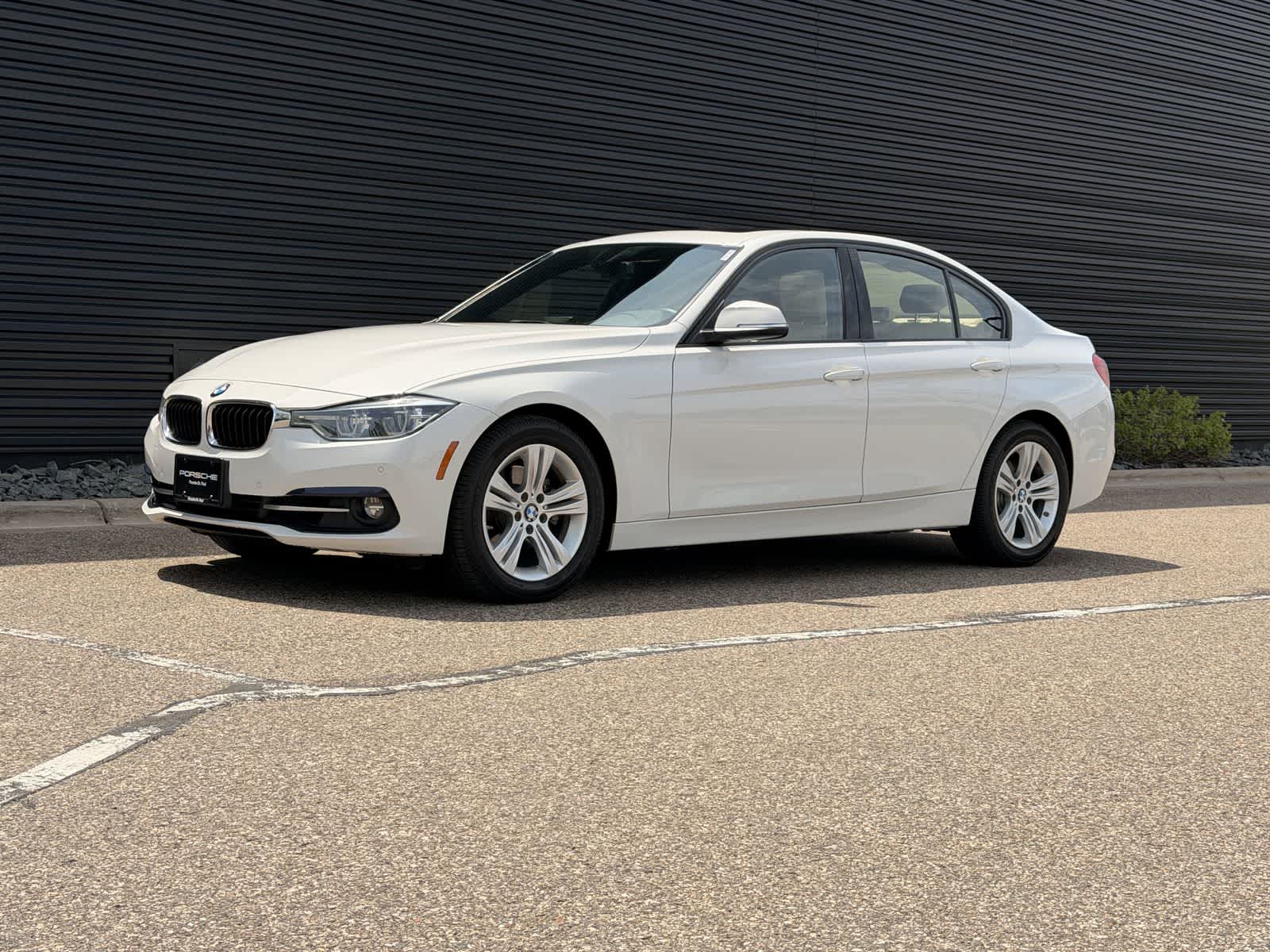 2016 BMW 3 Series 328i xDrive Sedan SULEV's photo