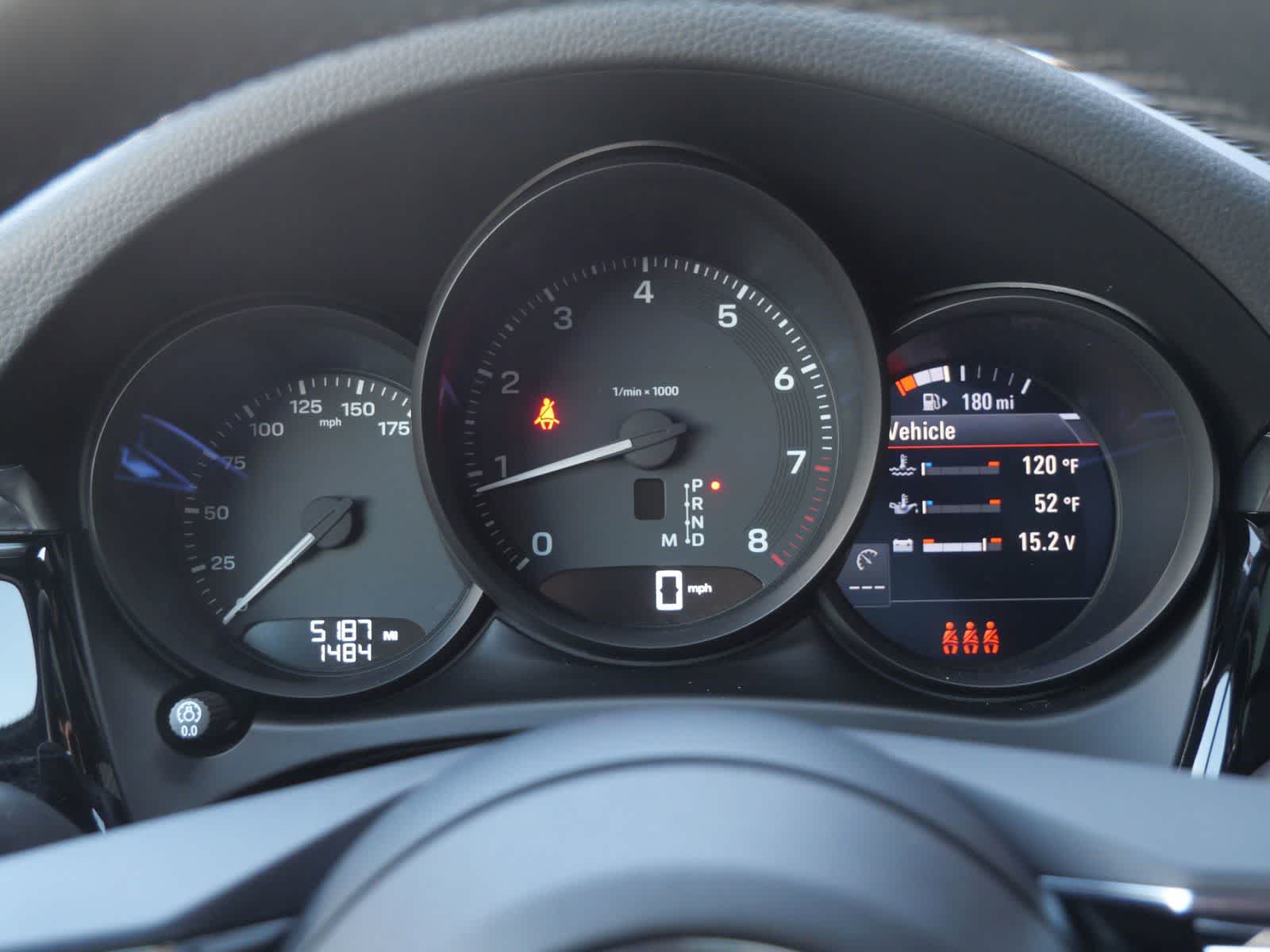 Thumbnail: 2025 Porsche Macan - 20