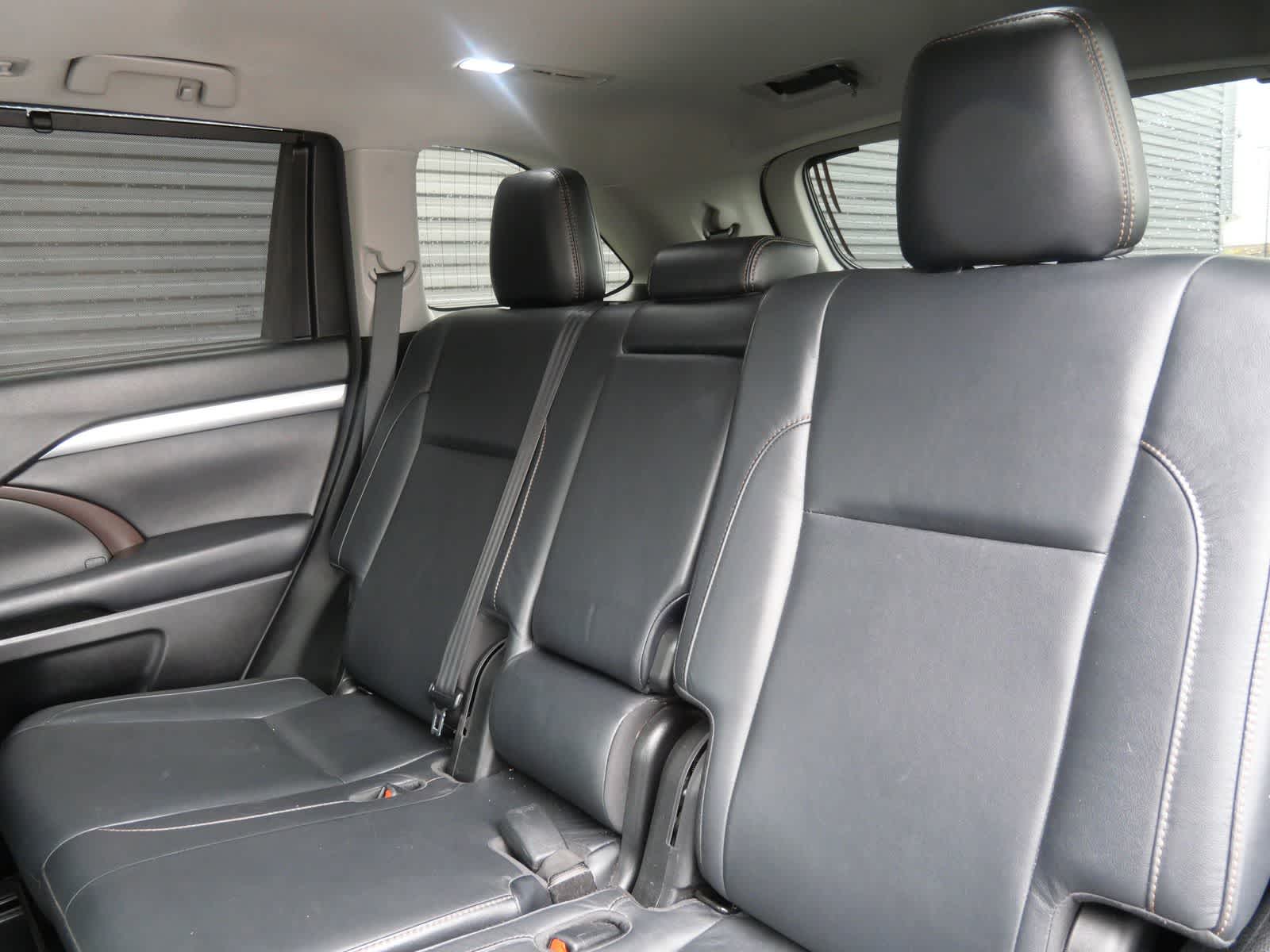 Thumbnail: 2018 Toyota Highlander - 12