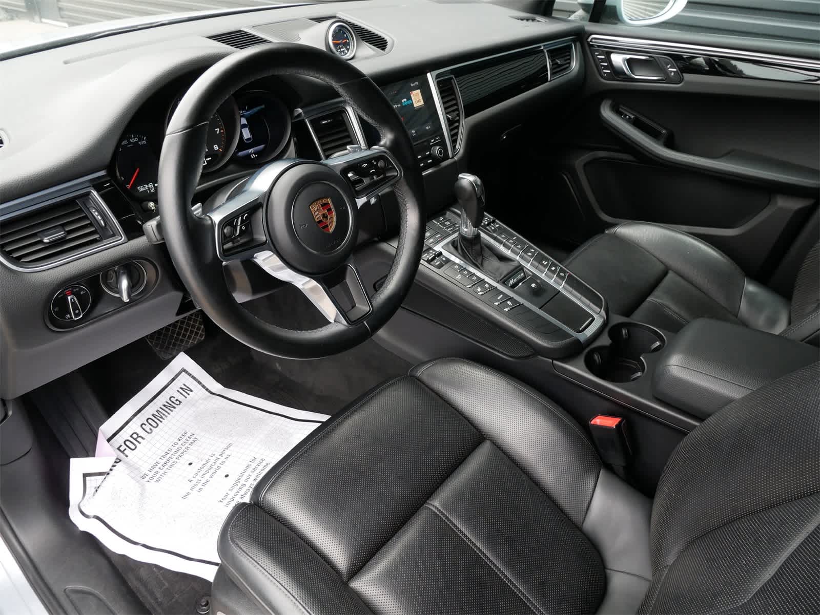 Thumbnail: 2018 Porsche Macan - 4