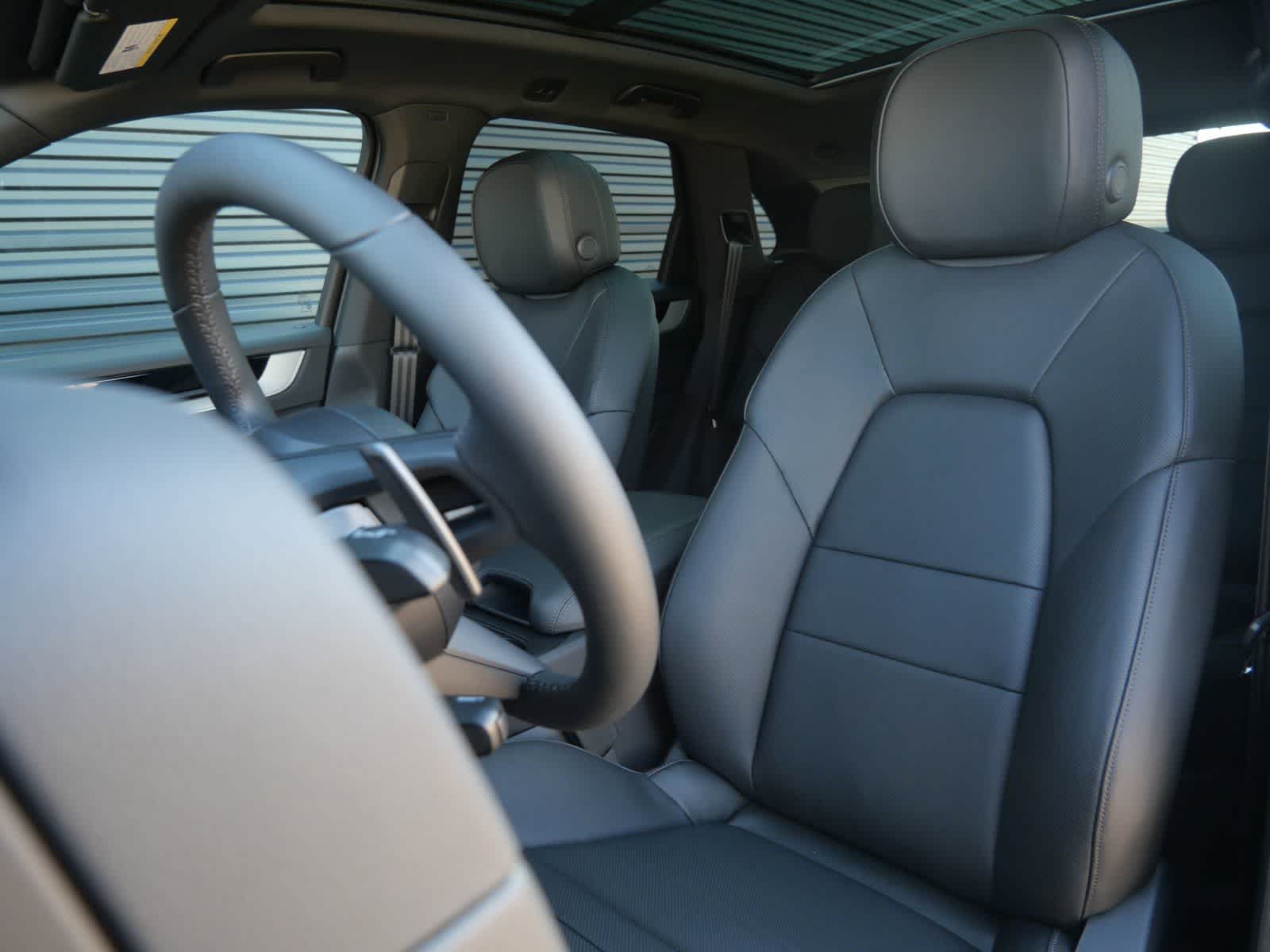 Thumbnail: 2026 Porsche Cayenne - 5