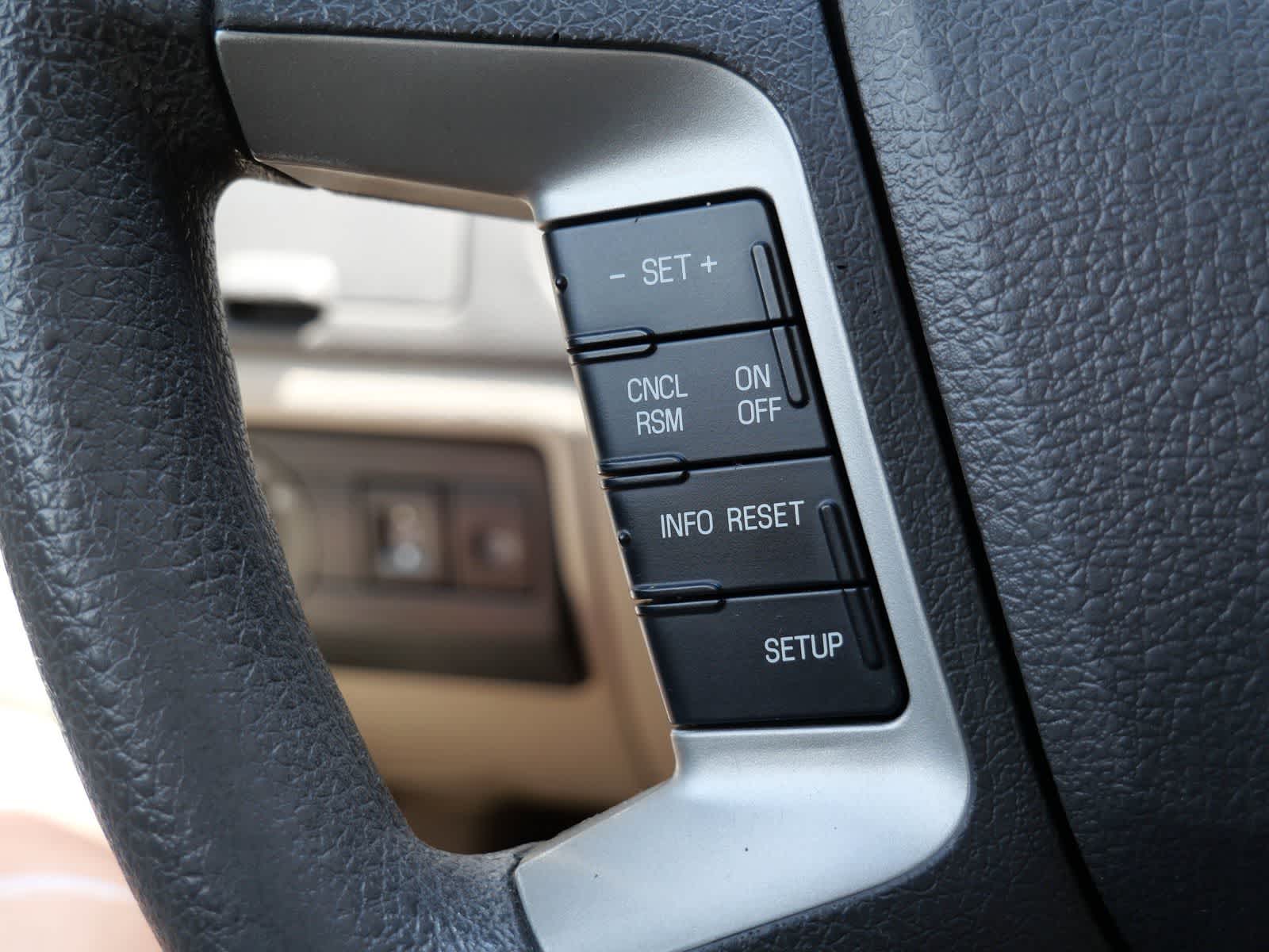 Thumbnail: 2010 Ford Fusion - 21