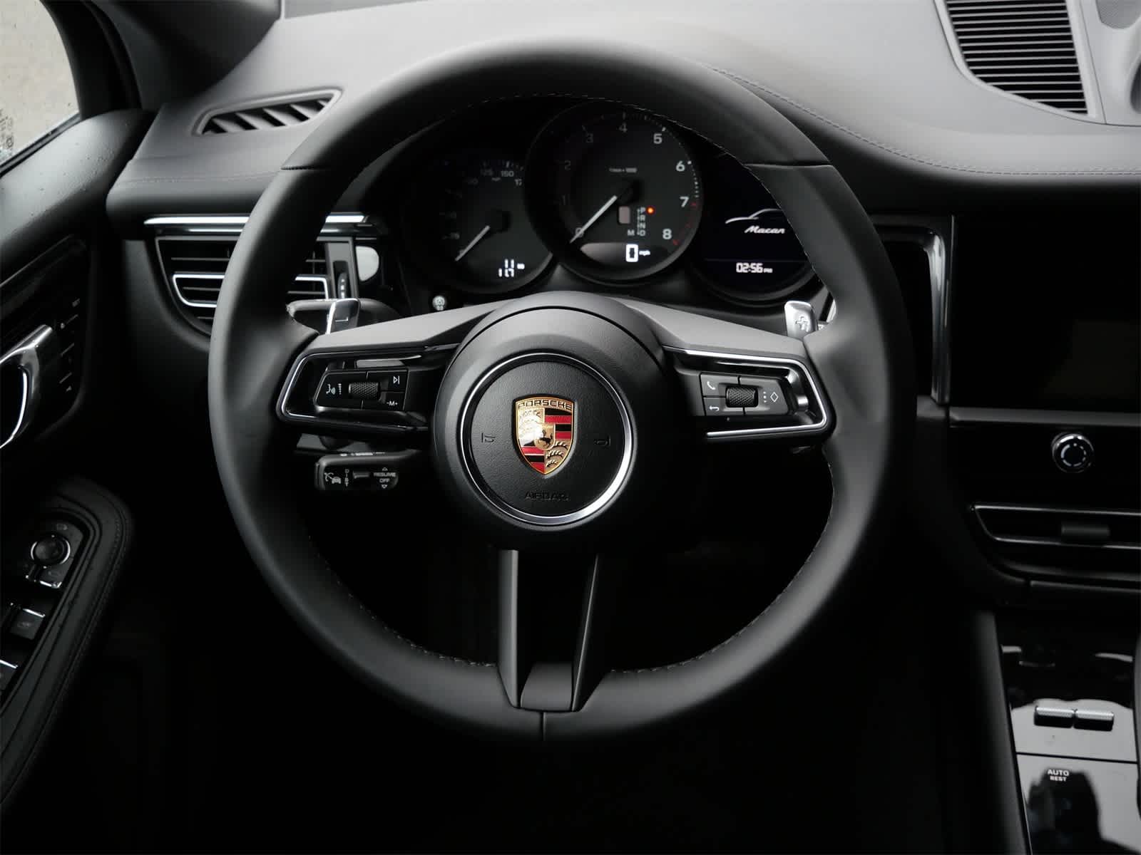 Thumbnail: 2026 Porsche Macan - 9