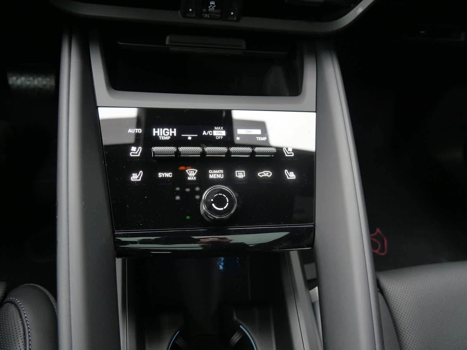 Thumbnail: 2026 Porsche Macan - 15