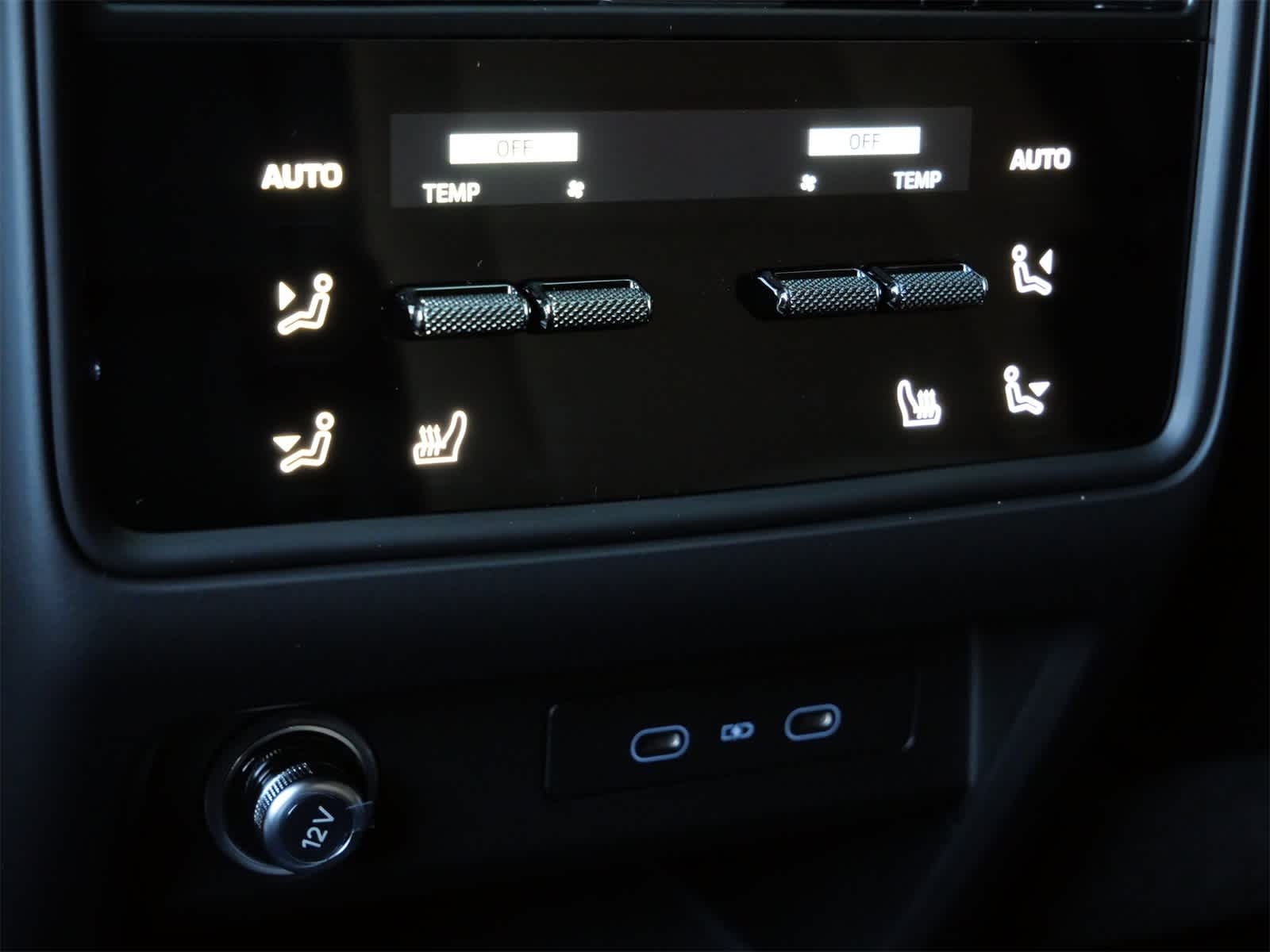 Thumbnail: 2026 Porsche Cayenne - 10