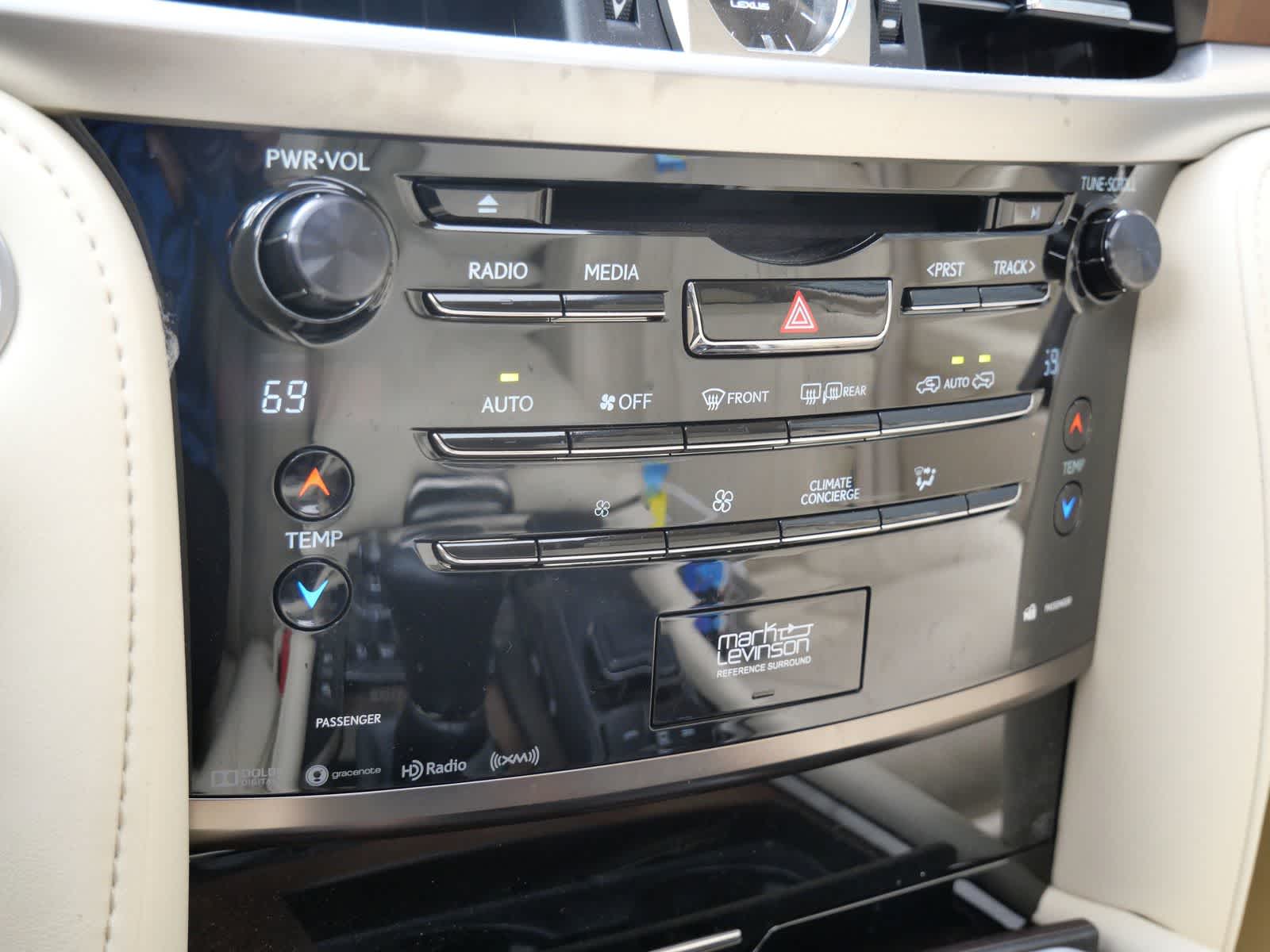 Thumbnail: 2021 Lexus LX - 18