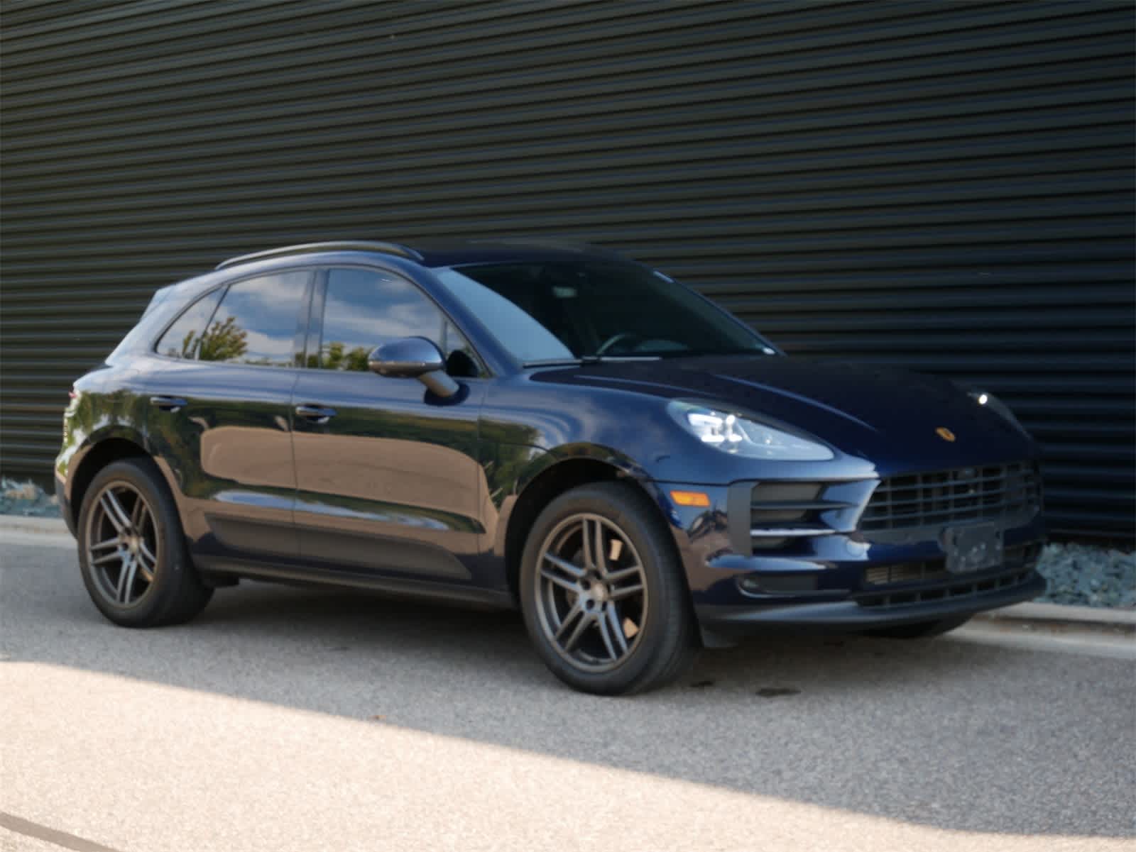 Thumbnail: 2021 Porsche Macan - 15