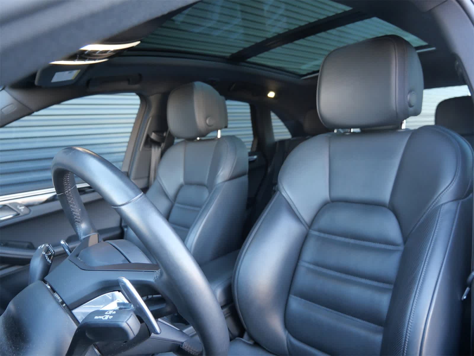 Thumbnail: 2024 Porsche Macan - 5