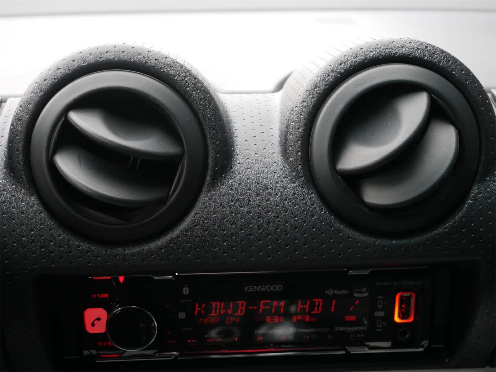 Thumbnail: 2005 Lotus Elise - 16