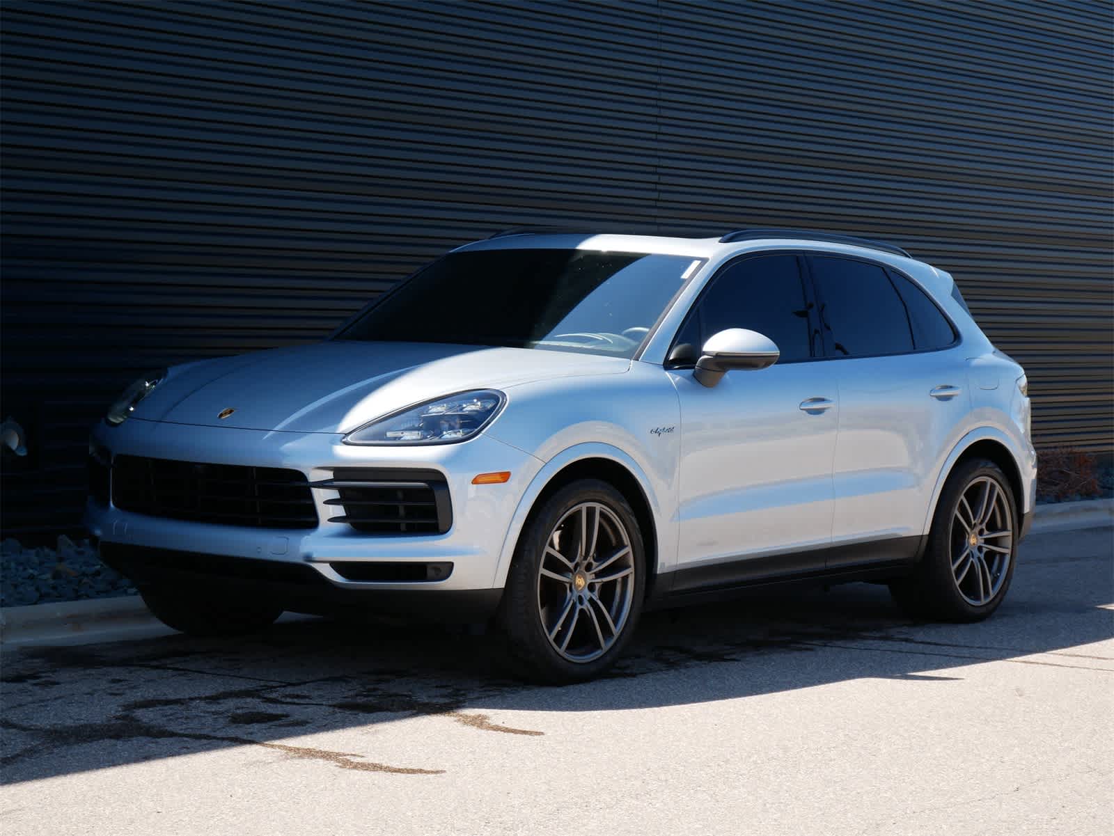 2022 Porsche Cayenne  -
                  Saint Paul, MN