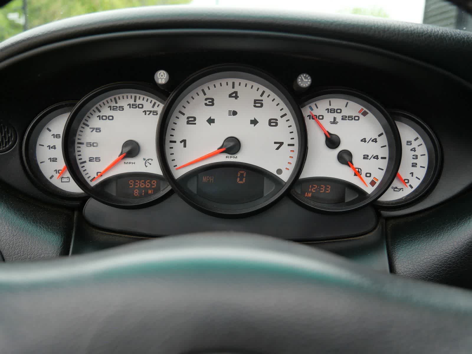 Thumbnail: 2000 Porsche 911 - 22